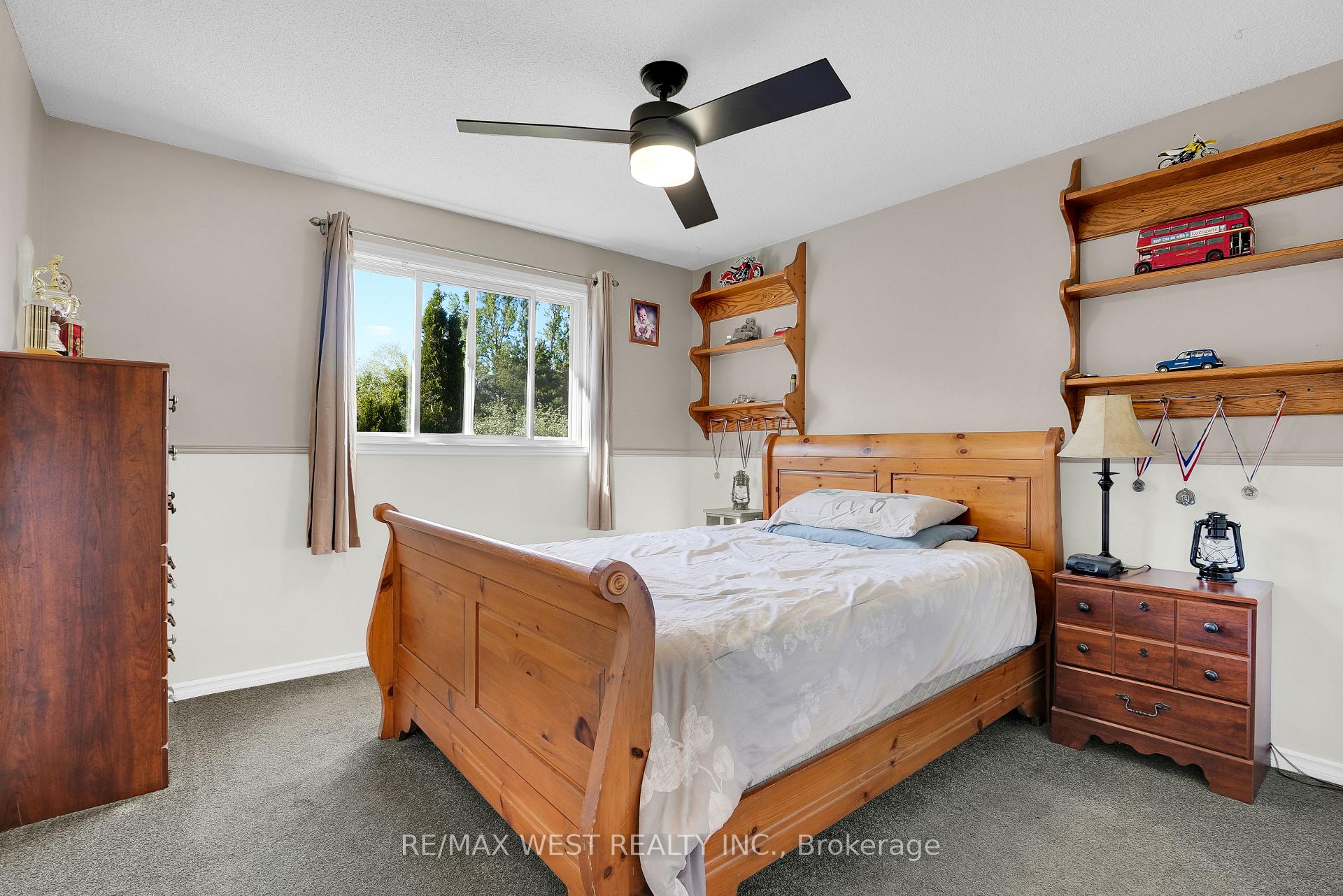 Photo 11 of 23 Mckibbon Avenue, Amaranth, Rural Amaranth — HOMEH