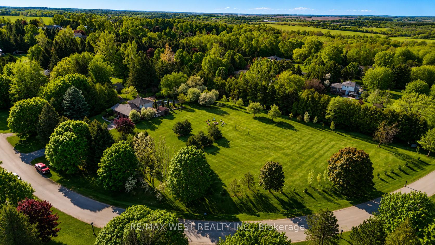 Photo 17 of 23 Mckibbon Avenue, Amaranth, Rural Amaranth — HOMEH