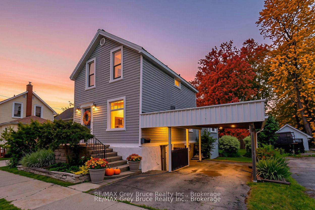 Photo of 1591 5th Avenue W