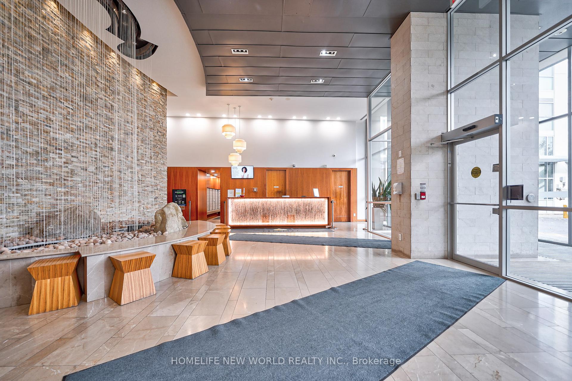 Photo 3 of Unit 2209, 225 Webb Drive, Mississauga, City Centre — HOMEH
