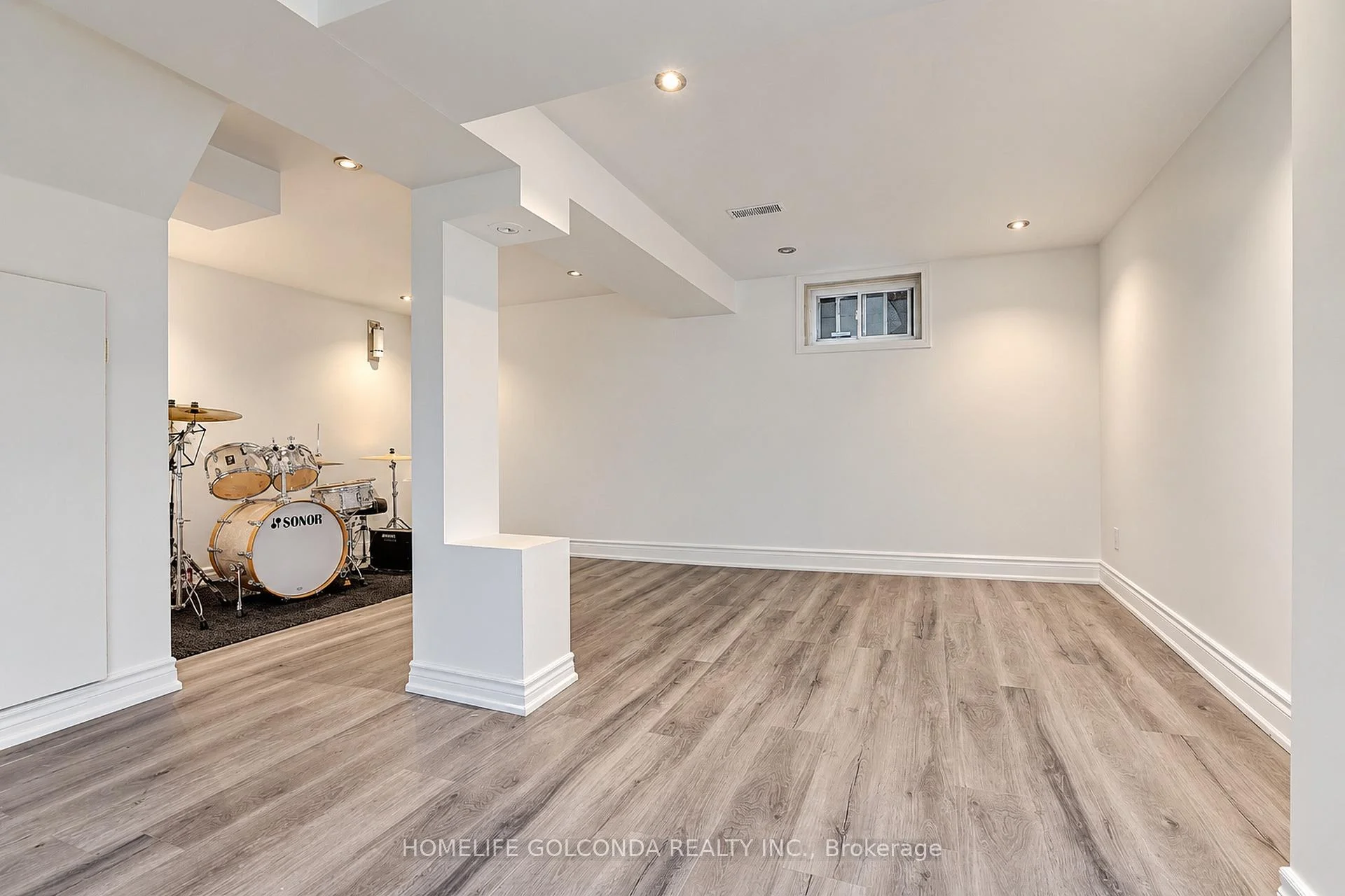 Photo 31 of 258 Hollyberry Trail, North York, Hillcrest Village — HOMEH