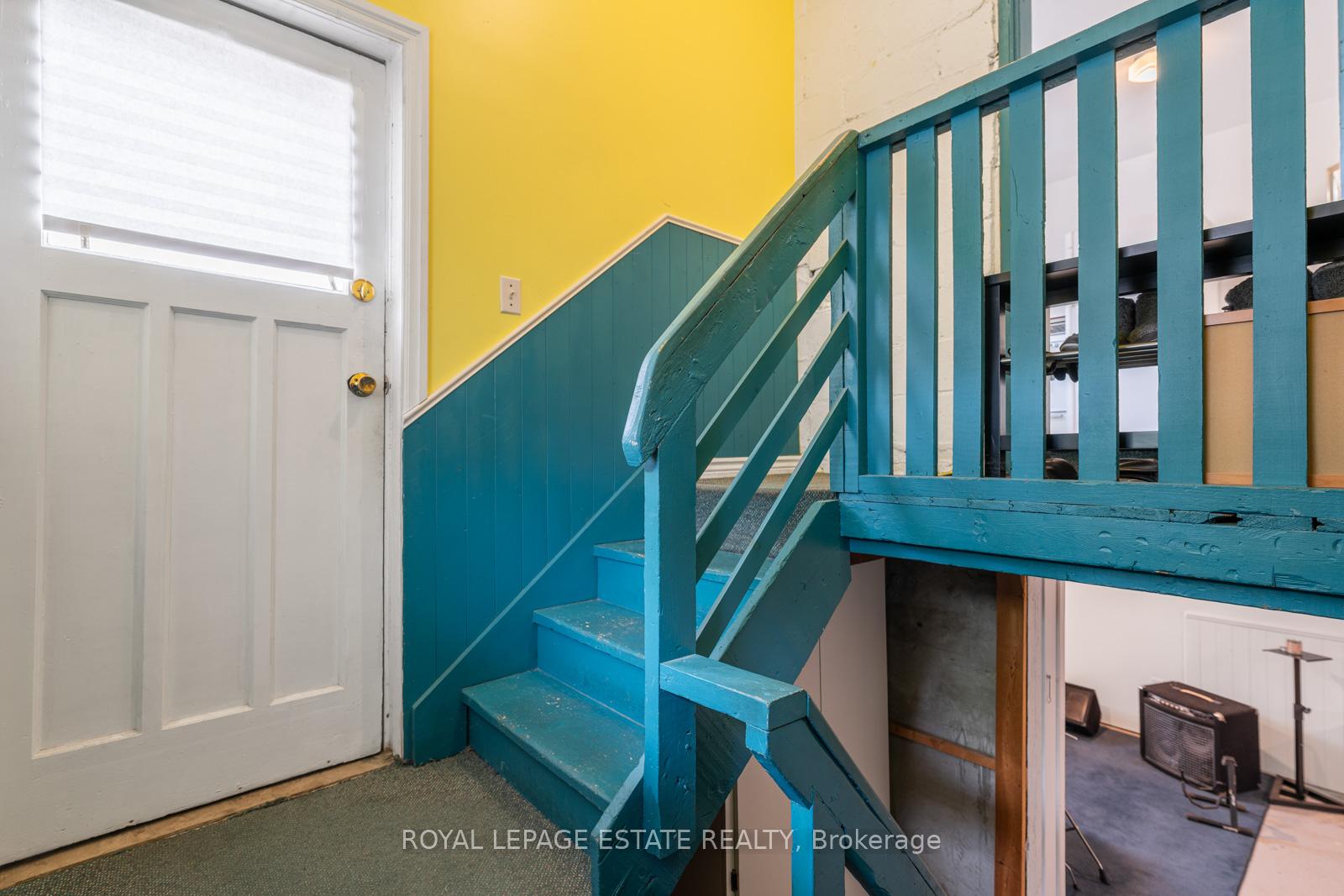Photo 32 of 601 Pharmacy Avenue, Scarborough, Clairlea-Birchmount — HOMEH