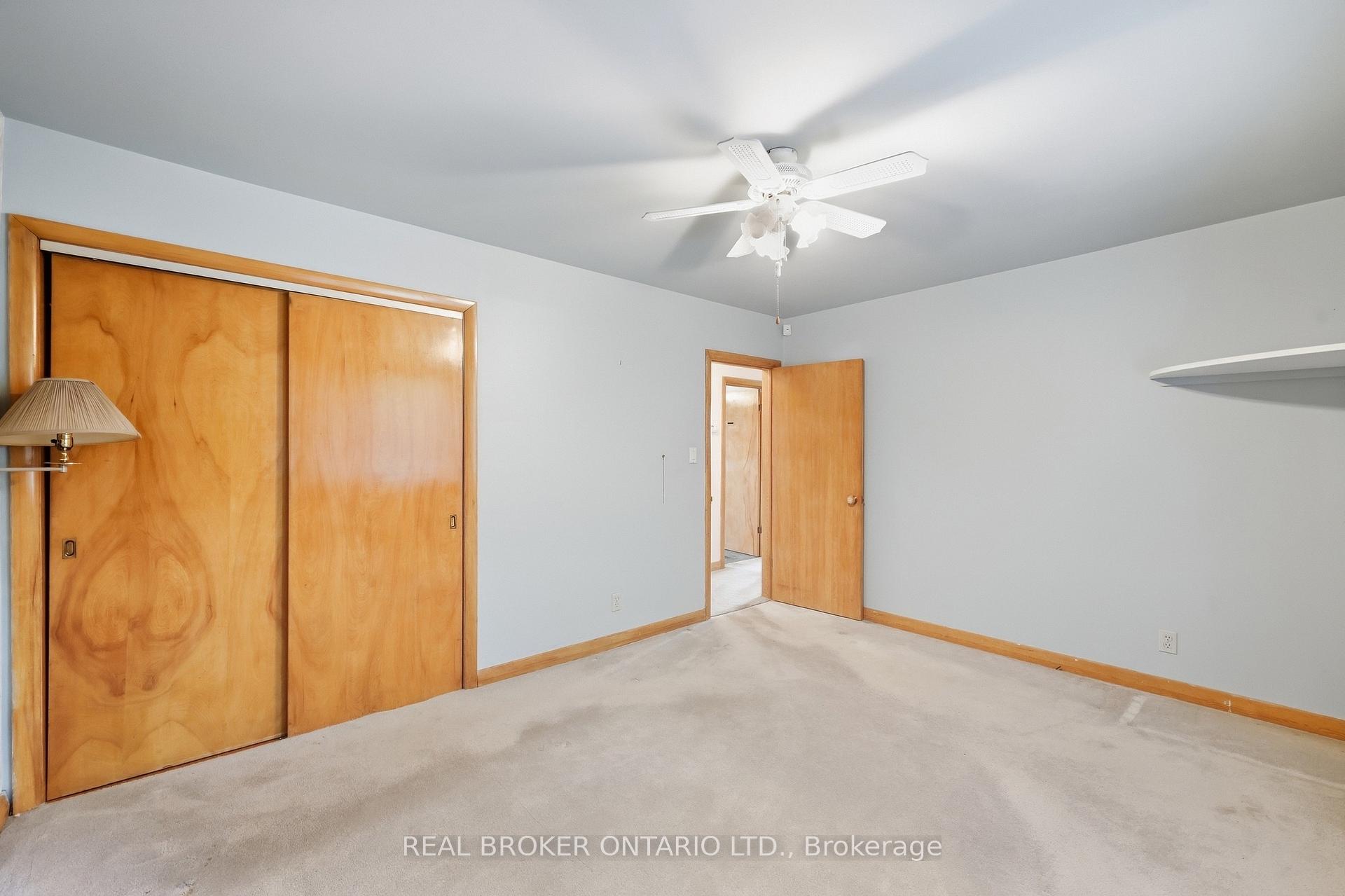 Photo 19 of 8 Hill Place, Hamilton, Stoney Creek — HOMEH