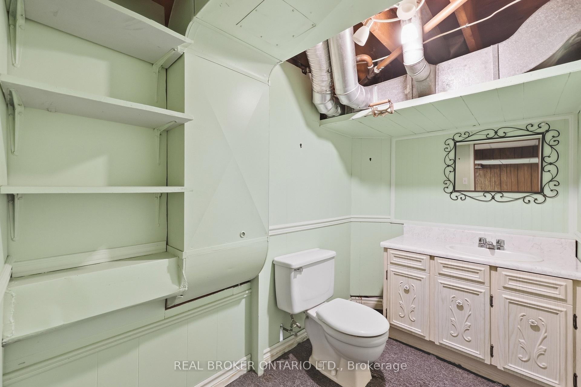 Photo 23 of 8 Hill Place, Hamilton, Stoney Creek — HOMEH