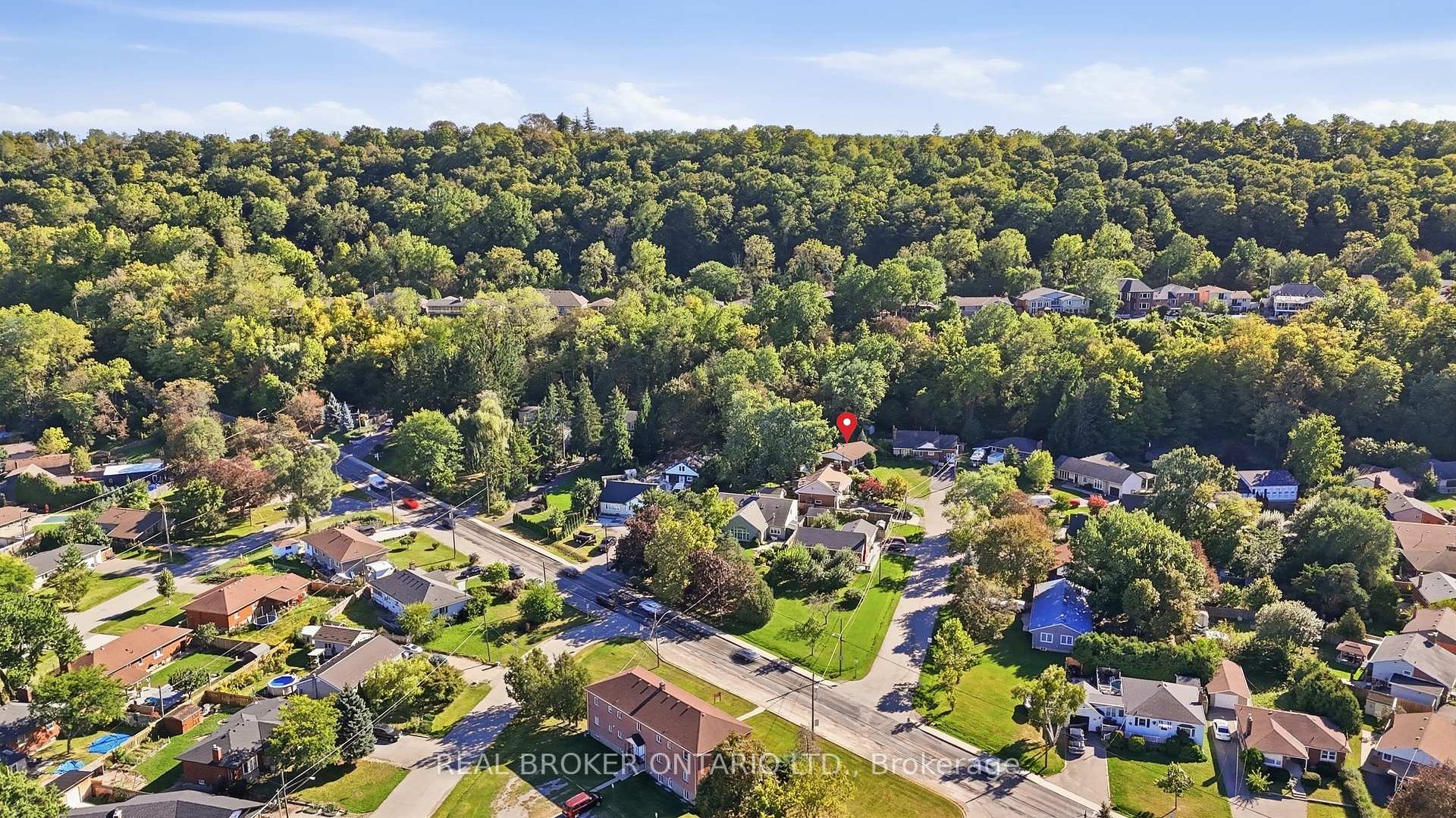 Photo 37 of 8 Hill Place, Hamilton, Stoney Creek — HOMEH