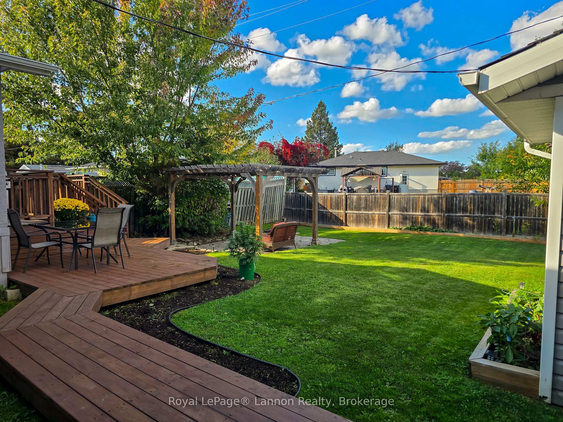 Photo 4 of 115 Newberry Crescent, Thunder Bay, Northwood Park — HOMEH