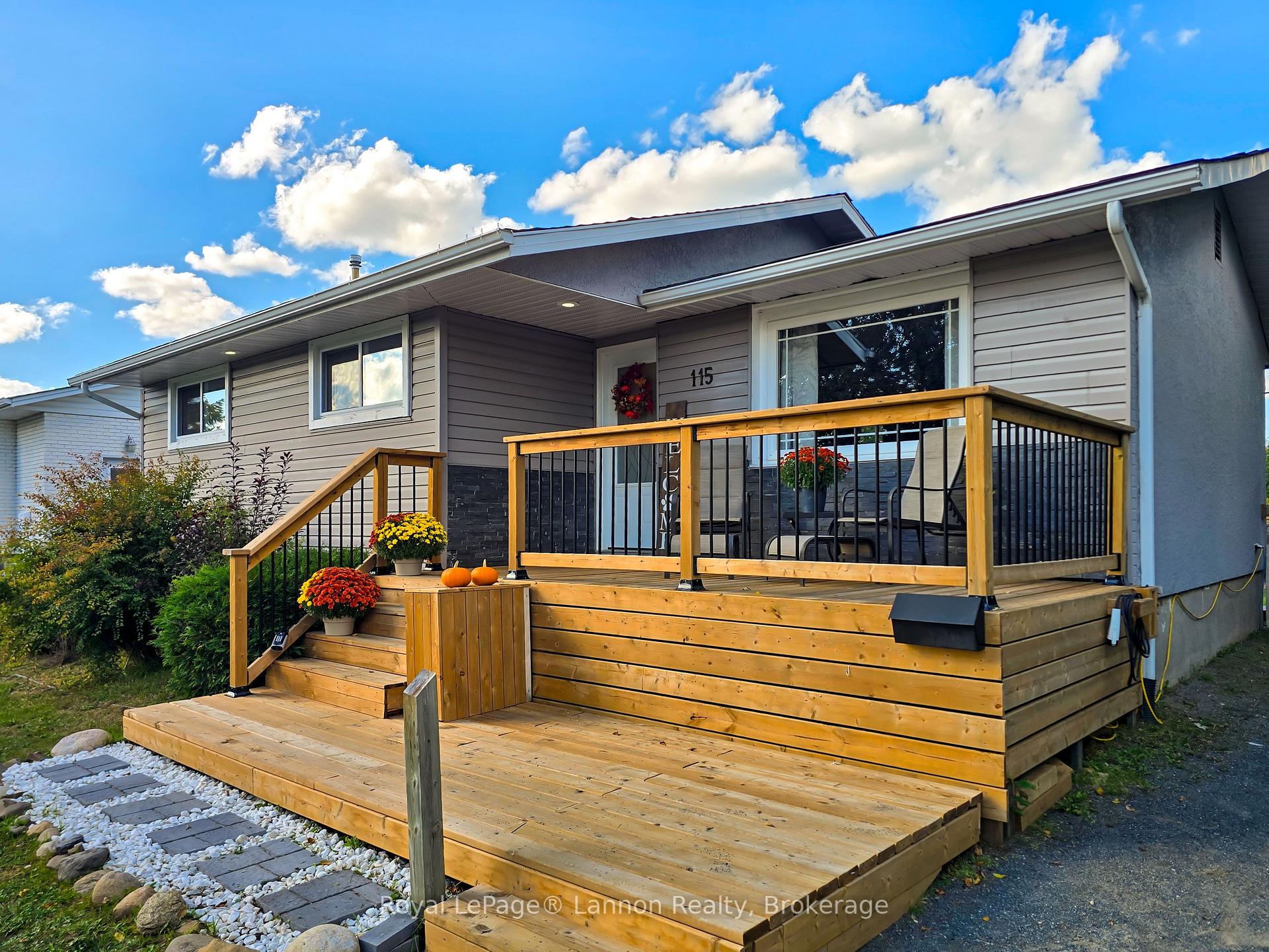 Photo 11 of 115 Newberry Crescent, Thunder Bay, Northwood Park — HOMEH