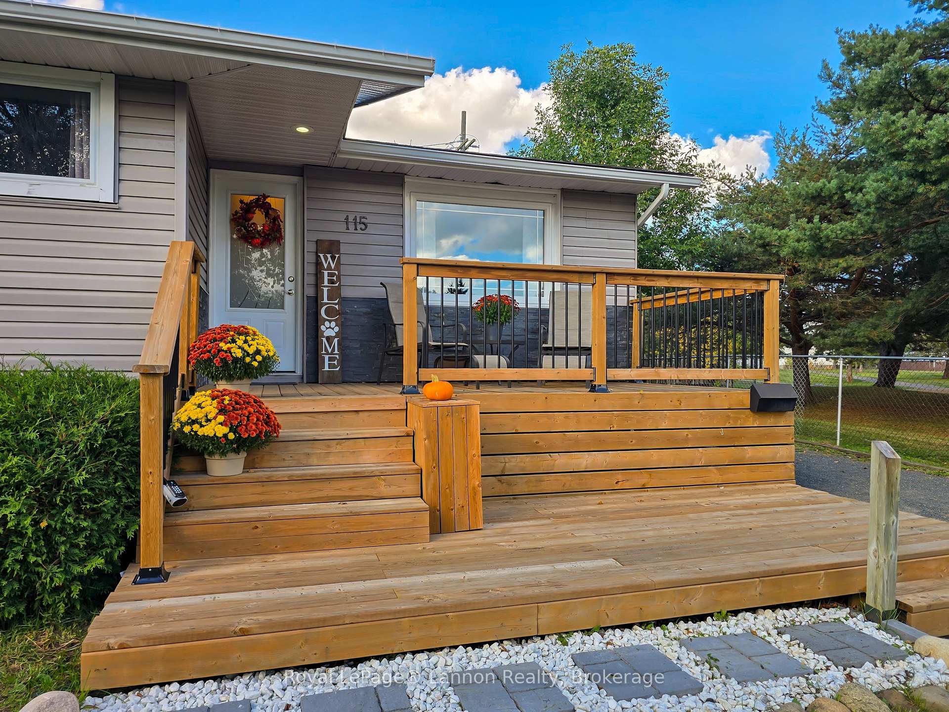 Photo 12 of 115 Newberry Crescent, Thunder Bay, Northwood Park — HOMEH