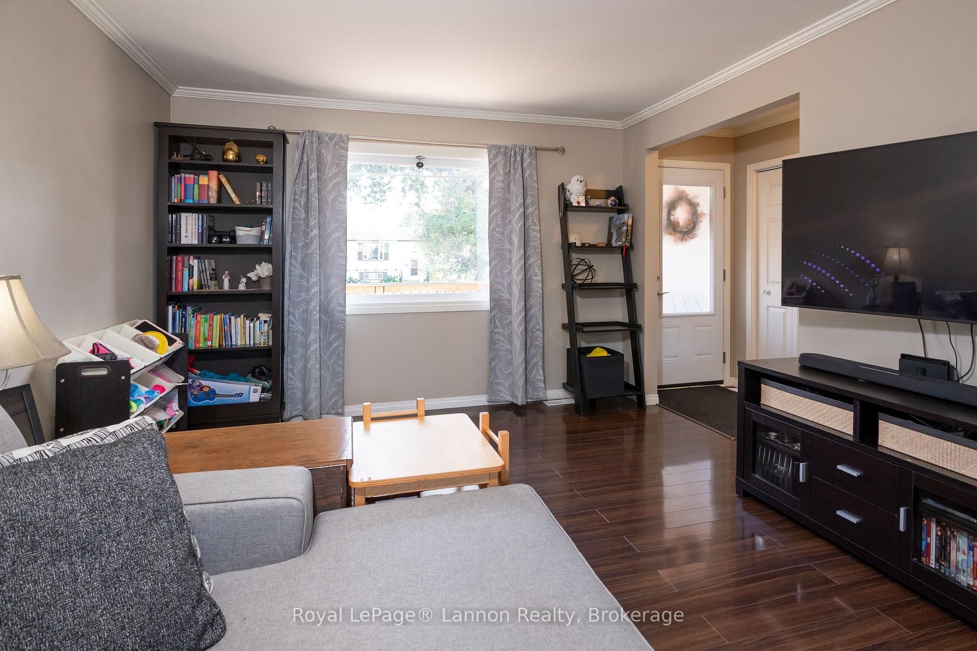Photo 18 of 115 Newberry Crescent, Thunder Bay, Northwood Park — HOMEH