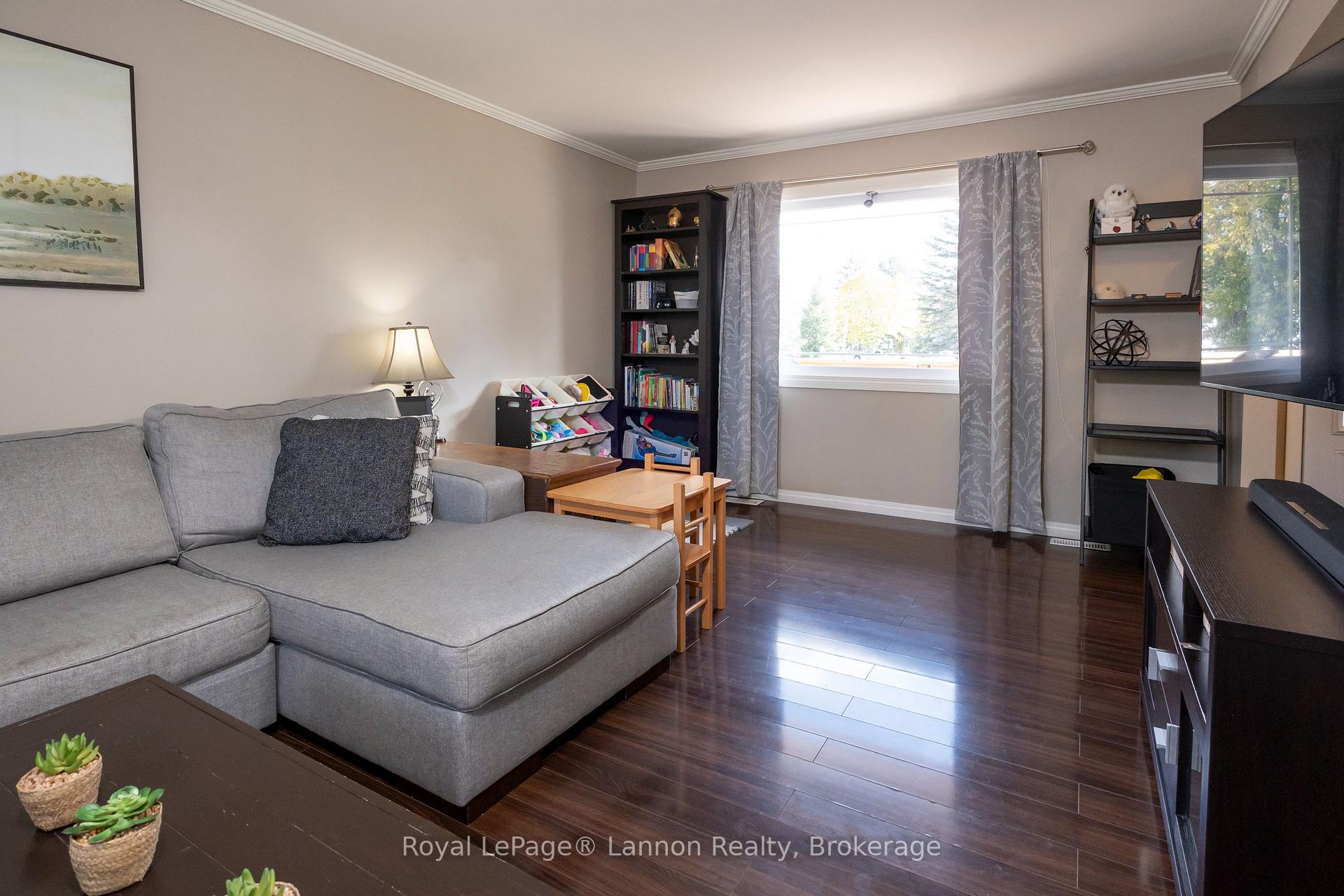 Photo 19 of 115 Newberry Crescent, Thunder Bay, Northwood Park — HOMEH