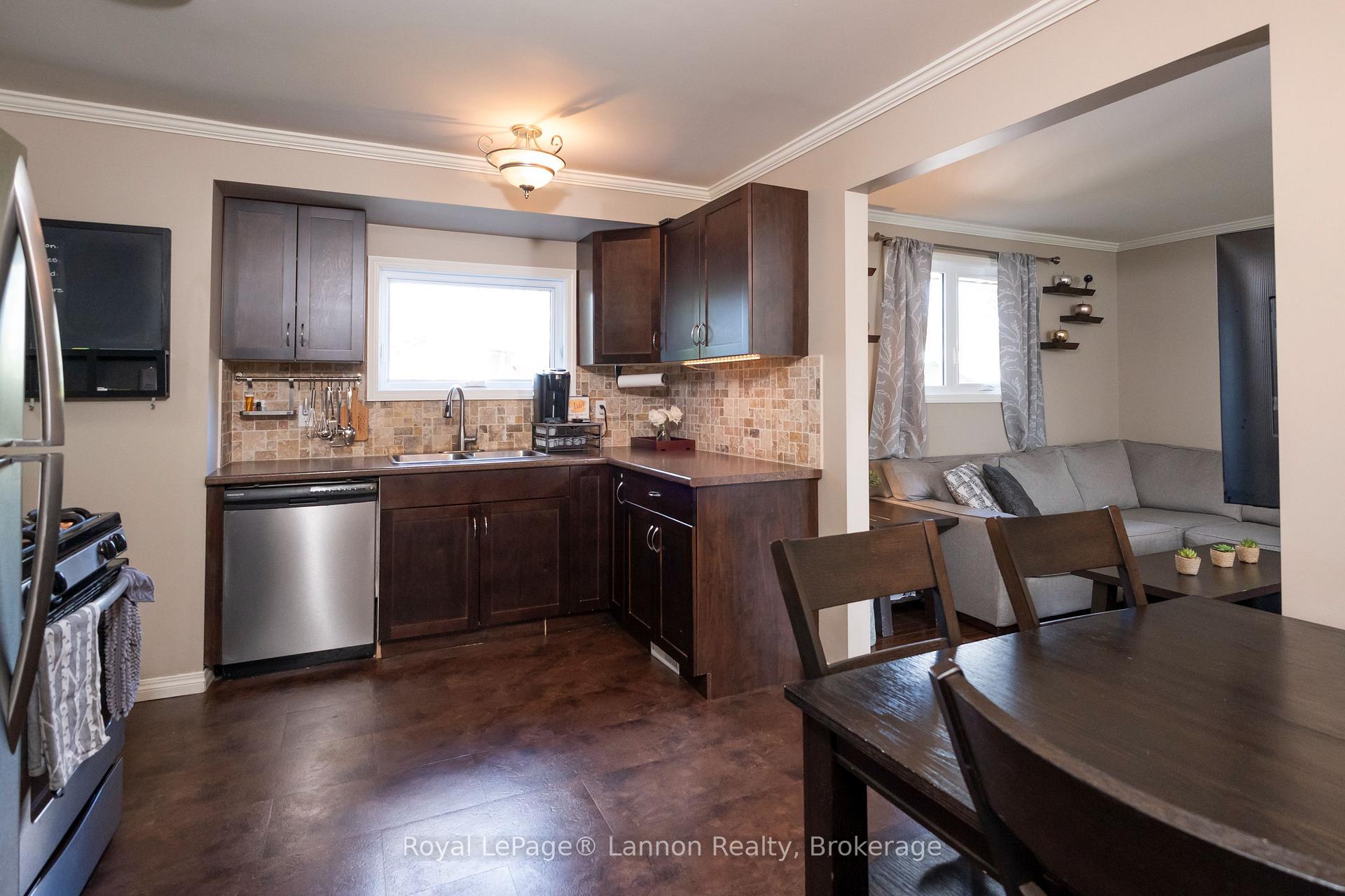 Photo 21 of 115 Newberry Crescent, Thunder Bay, Northwood Park — HOMEH