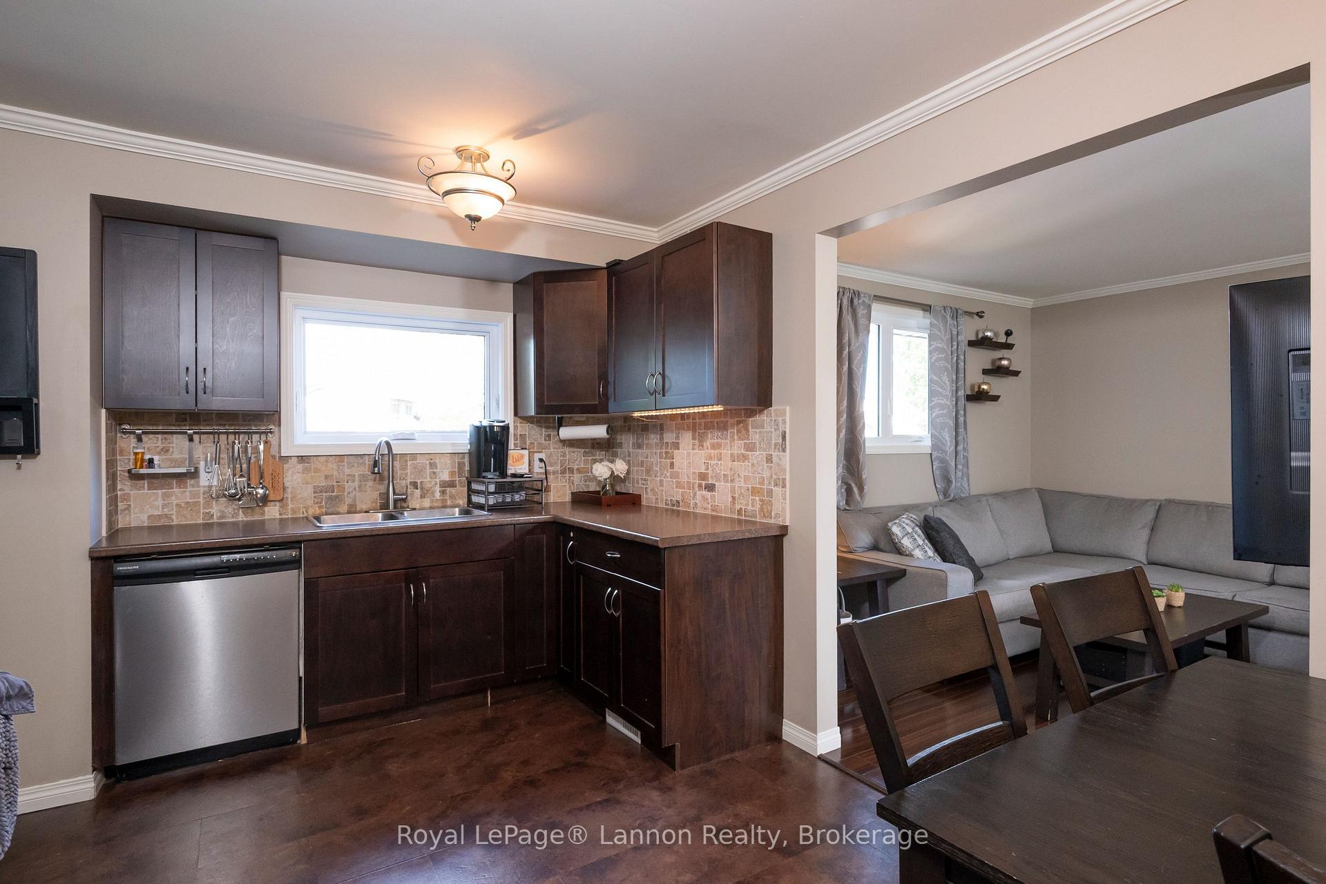 Photo 24 of 115 Newberry Crescent, Thunder Bay, Northwood Park — HOMEH