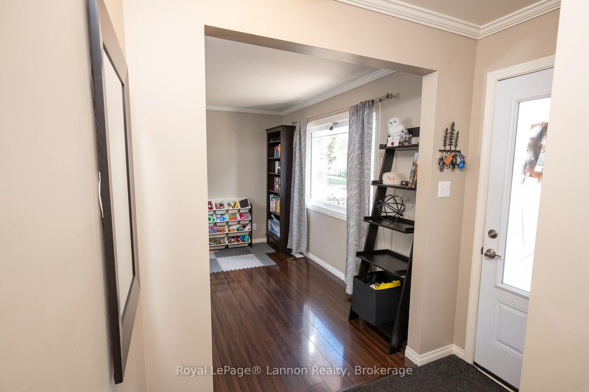 Photo 25 of 115 Newberry Crescent, Thunder Bay, Northwood Park — HOMEH