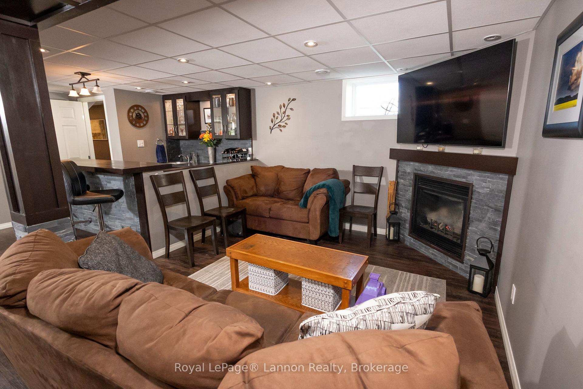 Photo 37 of 115 Newberry Crescent, Thunder Bay, Northwood Park — HOMEH
