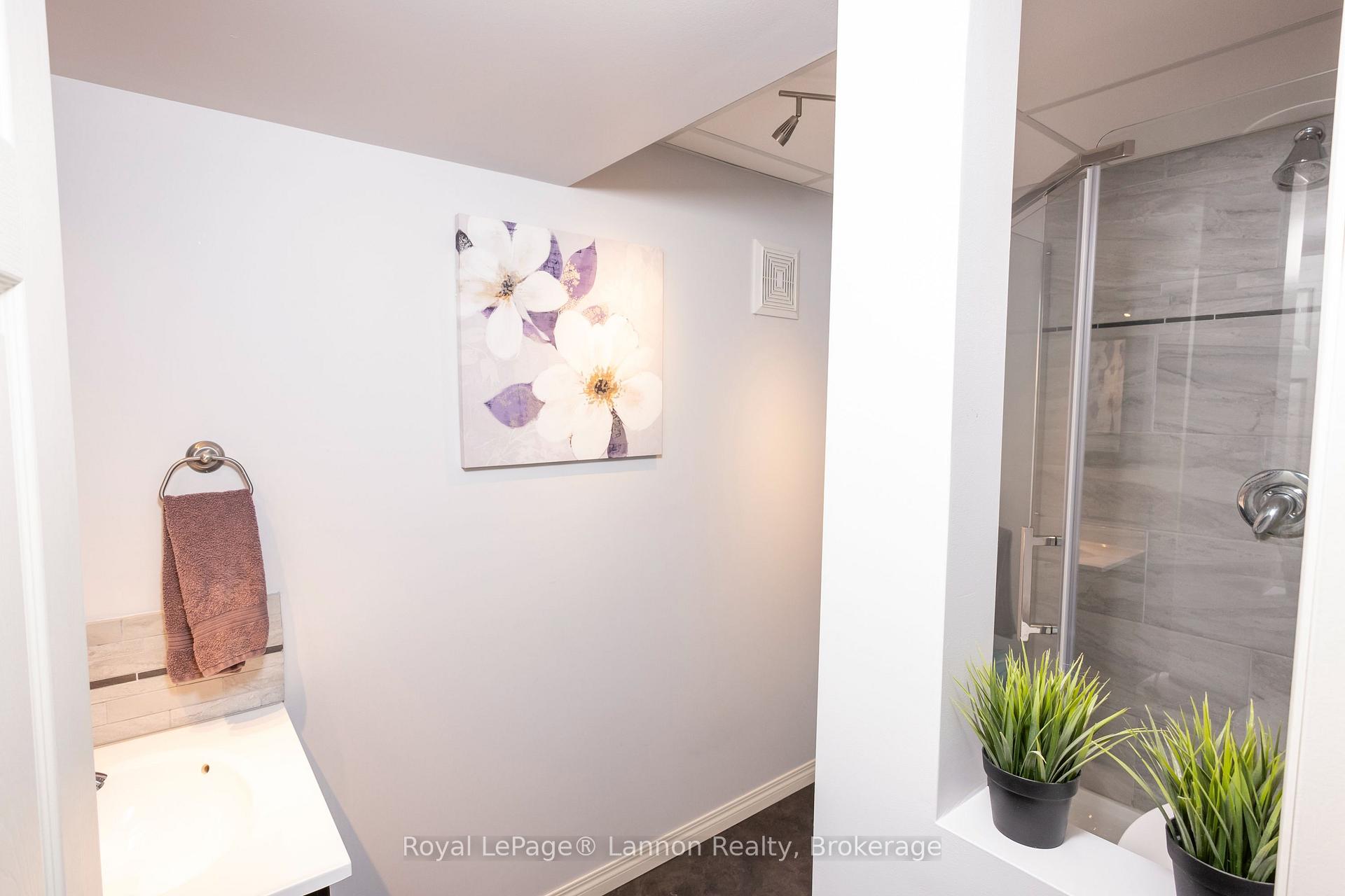 Photo 41 of 115 Newberry Crescent, Thunder Bay, Northwood Park — HOMEH