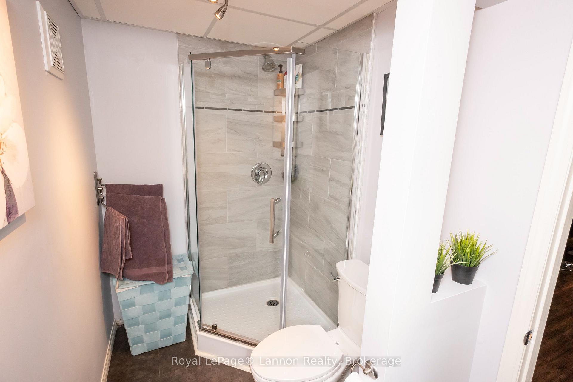 Photo 42 of 115 Newberry Crescent, Thunder Bay, Northwood Park — HOMEH