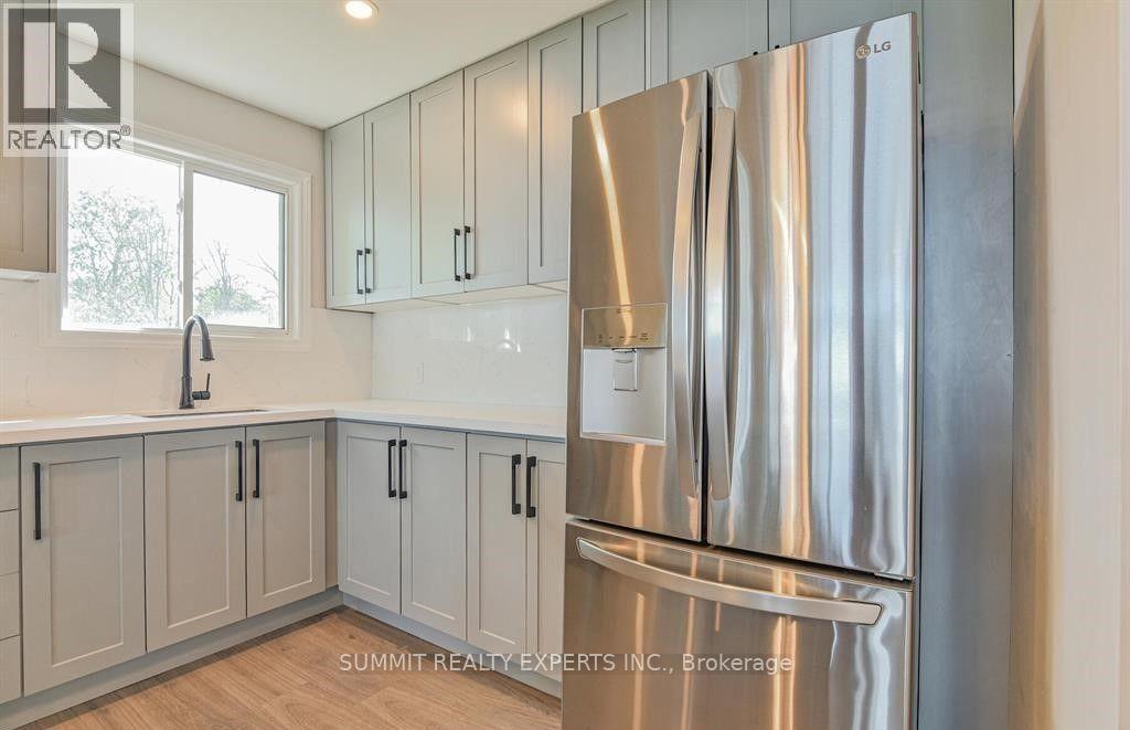 Photo 16 of 262 Cotterie Park, Leamington — HOMEH