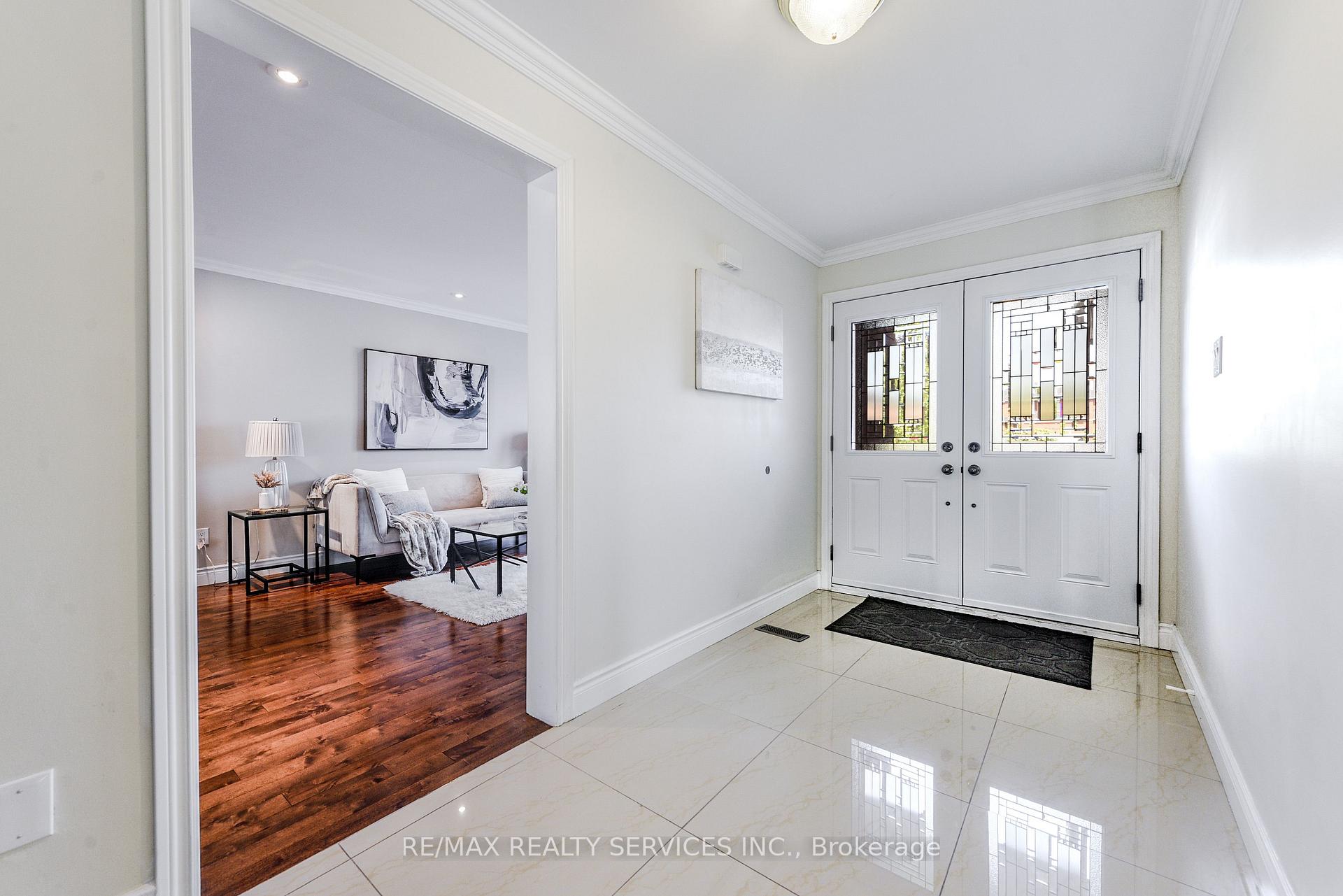 Photo 9 of 10 St Mark Place, Brampton, Northwood Park — HOMEH