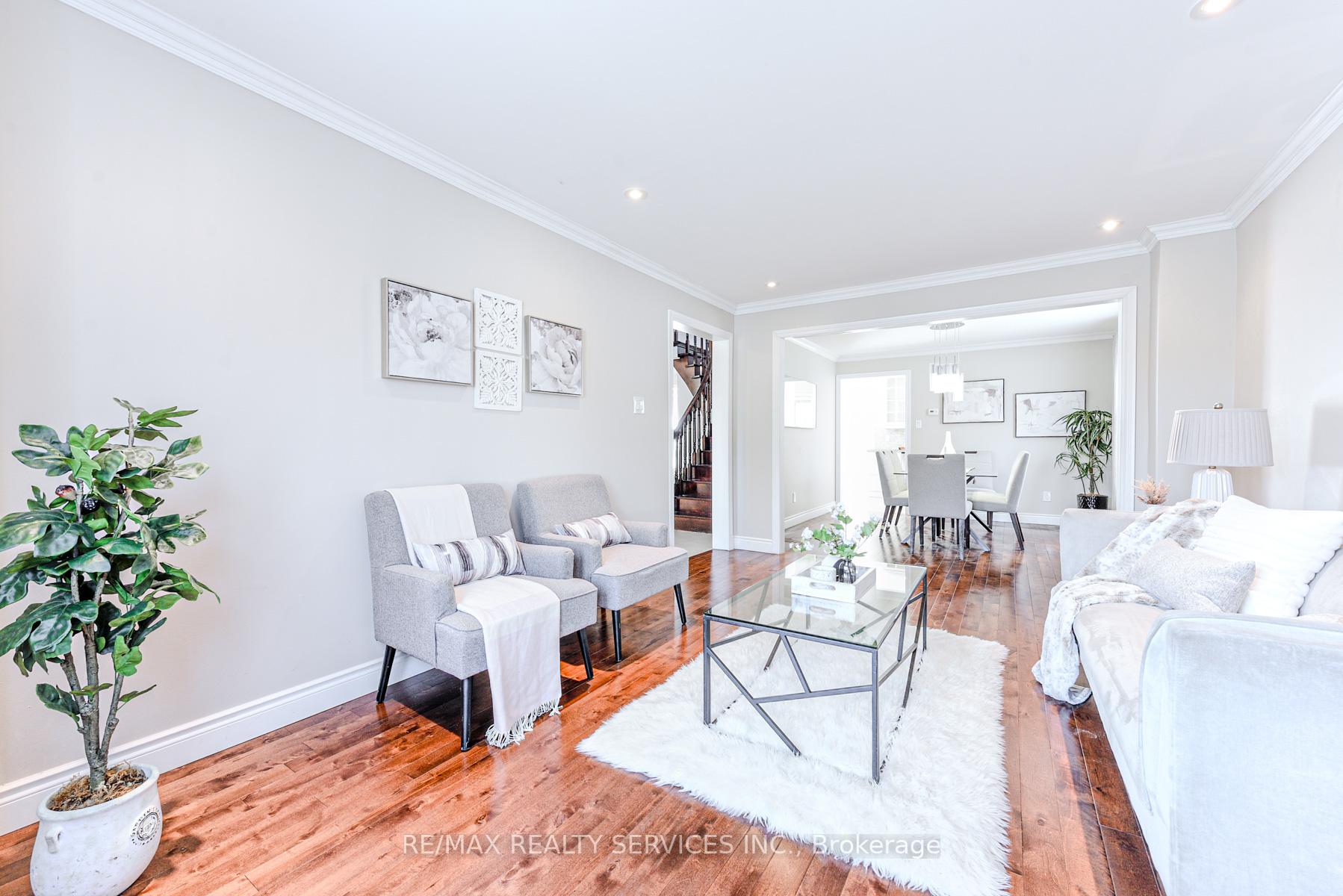Photo 16 of 10 St Mark Place, Brampton, Northwood Park — HOMEH