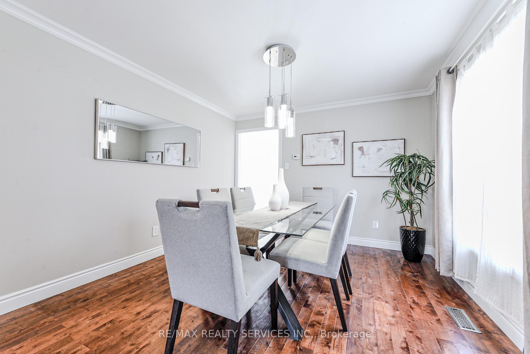 Photo 17 of 10 St Mark Place, Brampton, Northwood Park — HOMEH