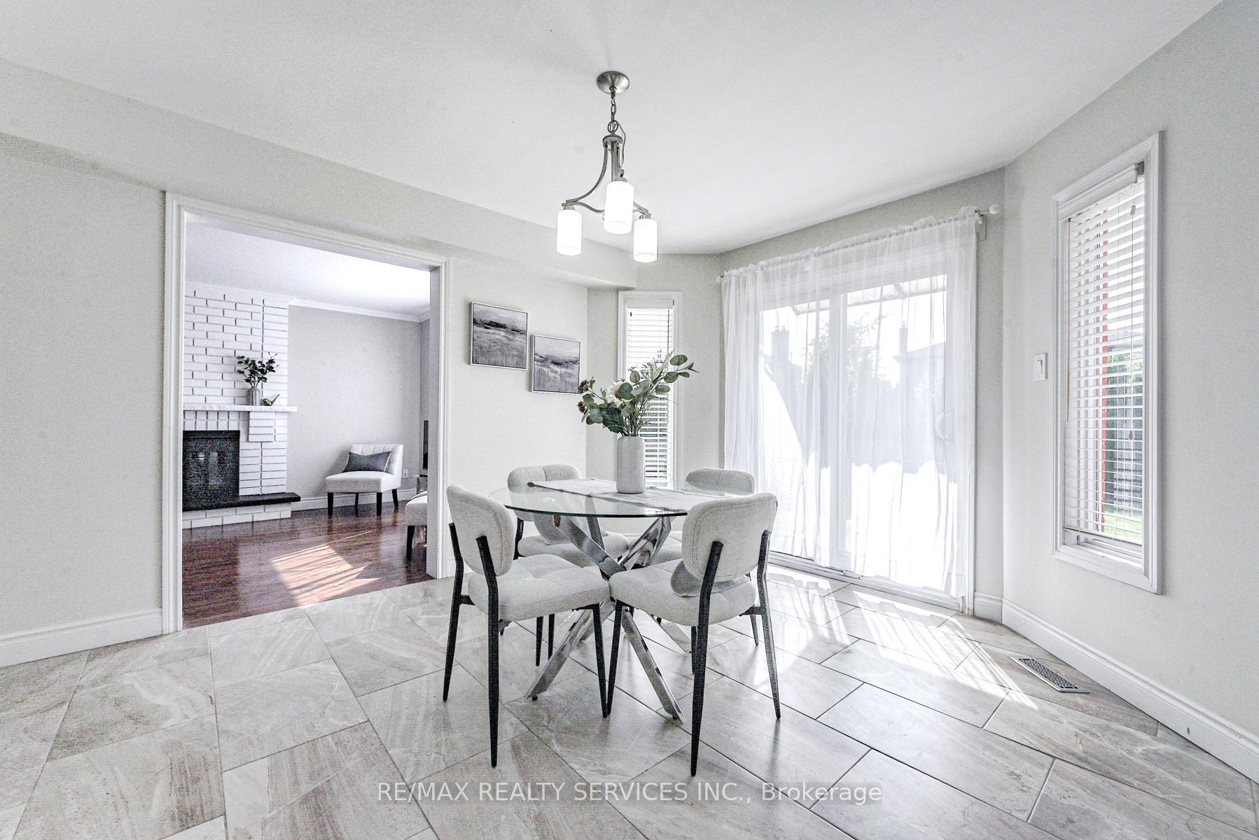 Photo 23 of 10 St Mark Place, Brampton, Northwood Park — HOMEH