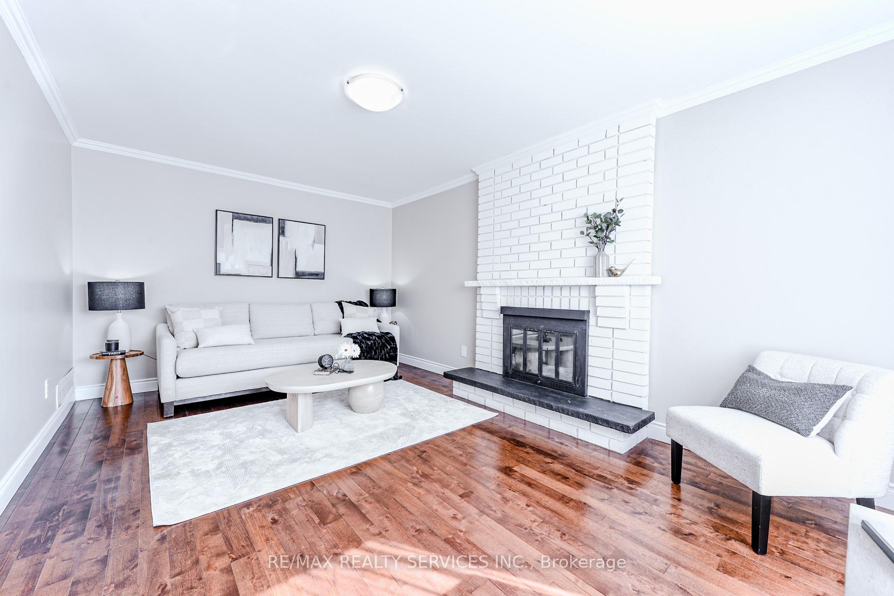 Photo 25 of 10 St Mark Place, Brampton, Northwood Park — HOMEH