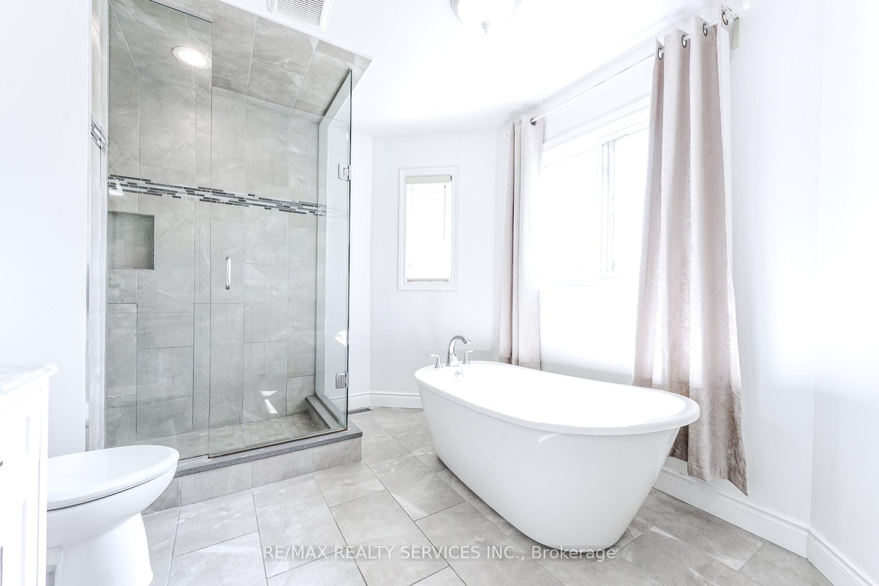 Photo 33 of 10 St Mark Place, Brampton, Northwood Park — HOMEH