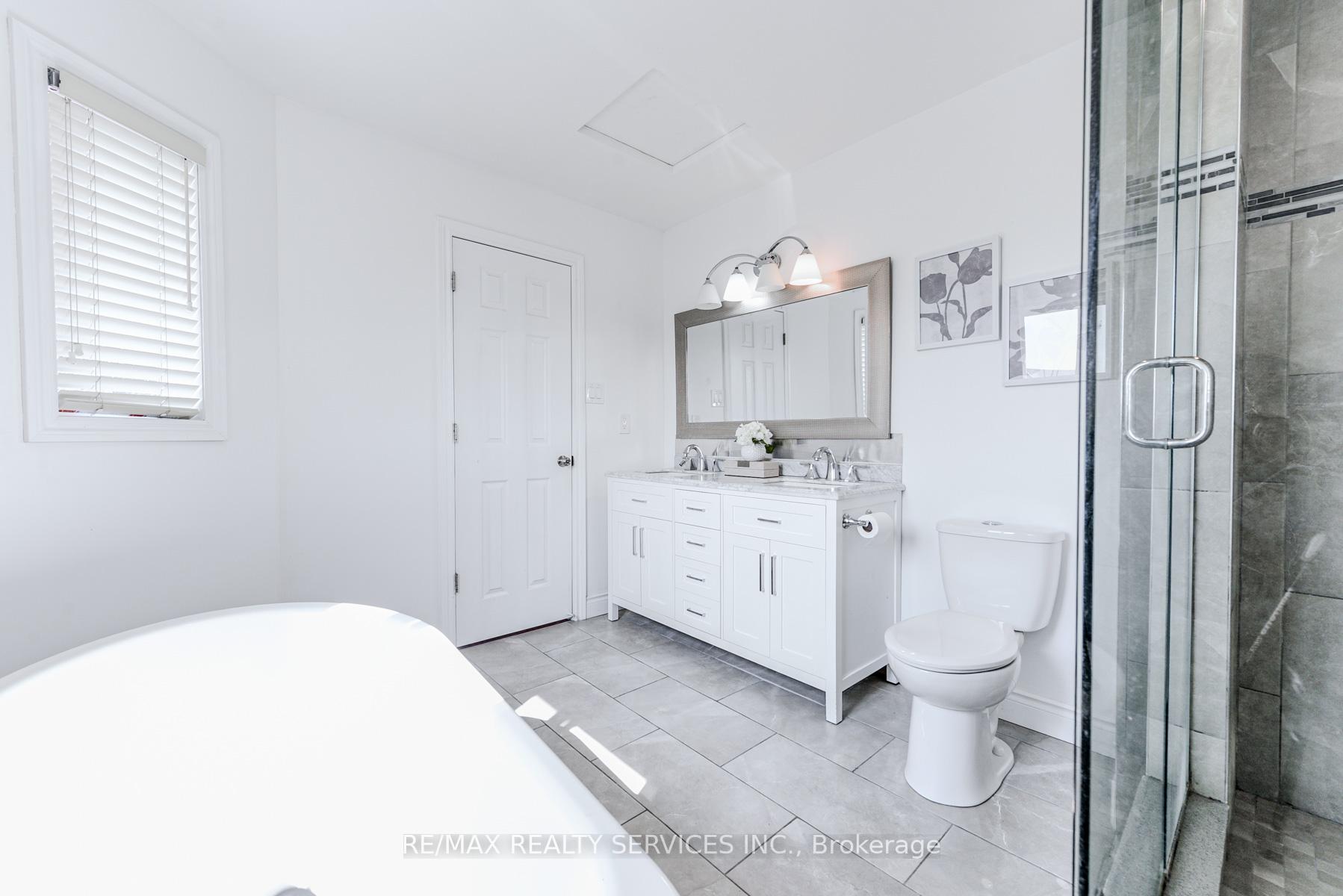 Photo 34 of 10 St Mark Place, Brampton, Northwood Park — HOMEH