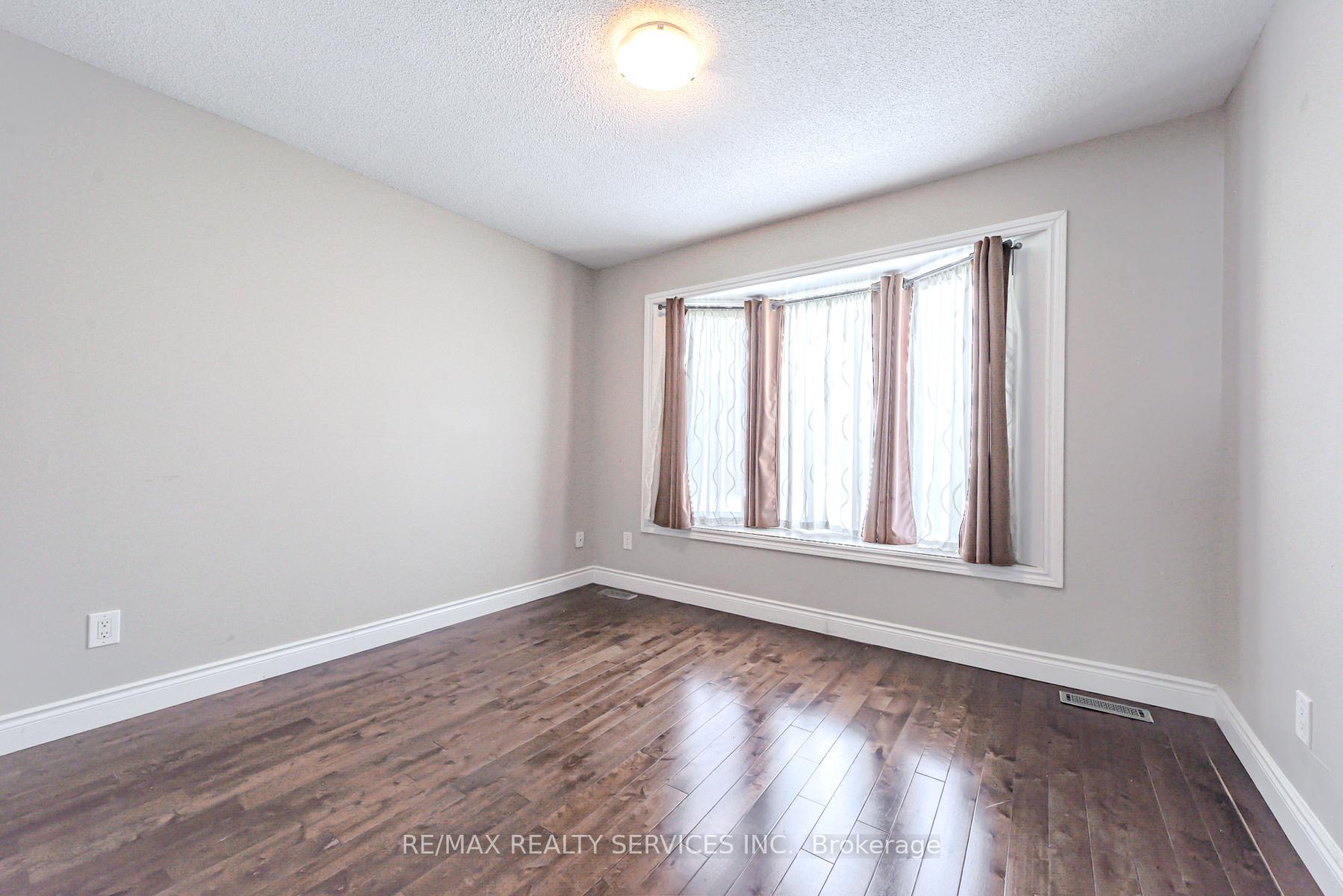 Photo 42 of 10 St Mark Place, Brampton, Northwood Park — HOMEH