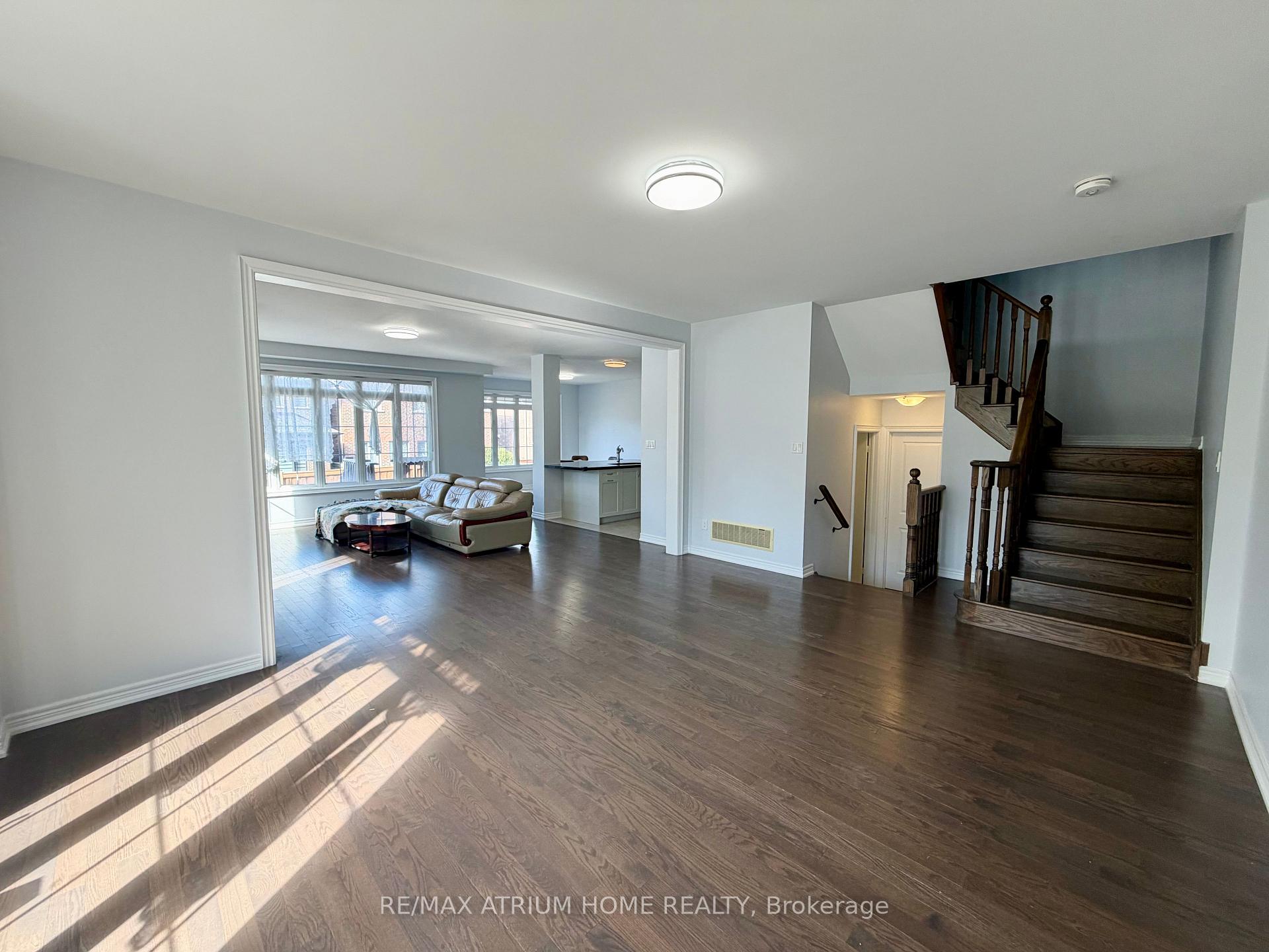 Photo 5 of 22 Duggan Street, Aurora, Rural Aurora — HOMEH