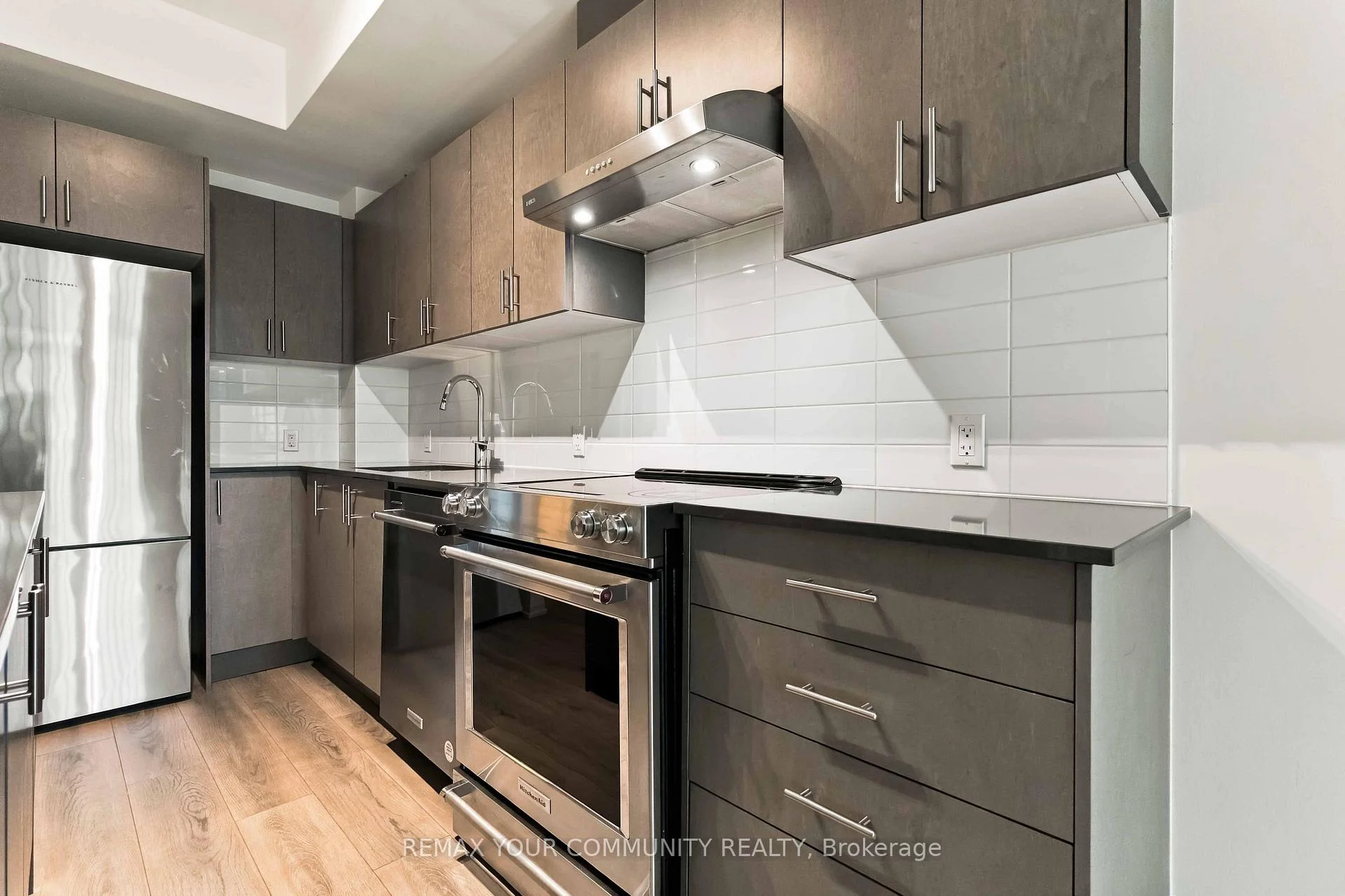 Photo 38 of Unit 1118, 8960 Jane Street, Vaughan, Vellore Village — HOMEH