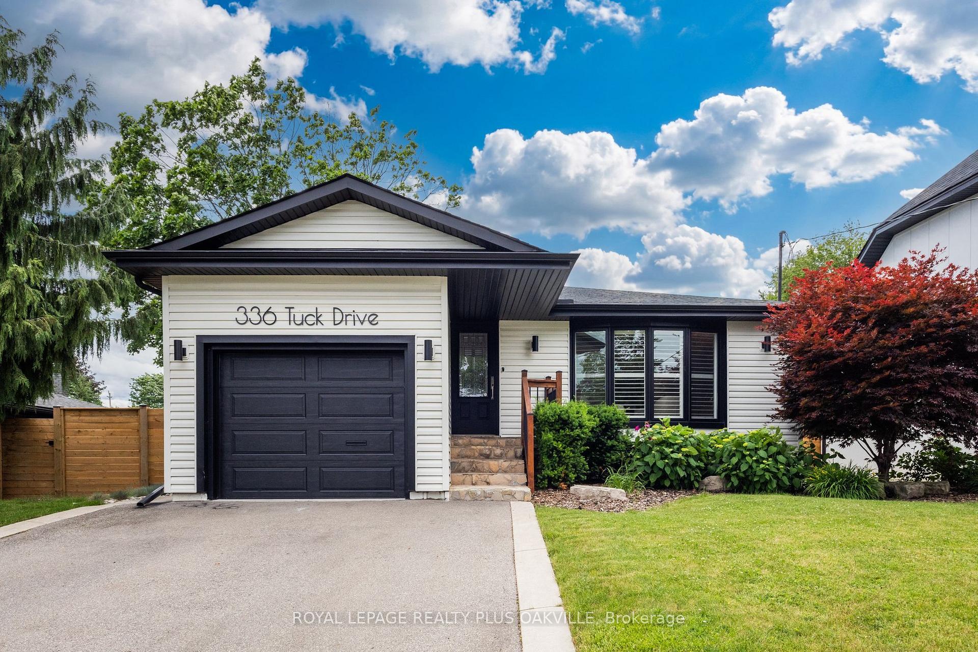 Photo 1 of 336 Tuck Drive, Burlington, Shoreacres — HOMEH