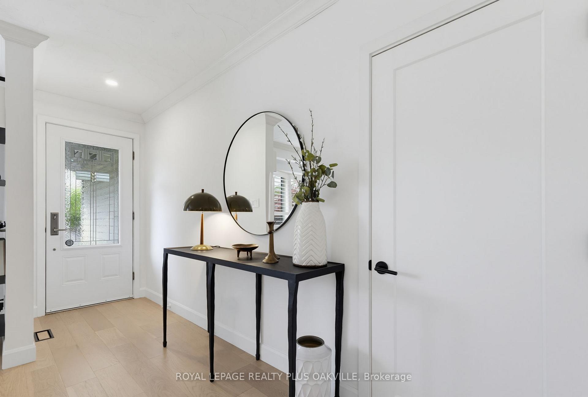 Photo 6 of 336 Tuck Drive, Burlington, Shoreacres — HOMEH
