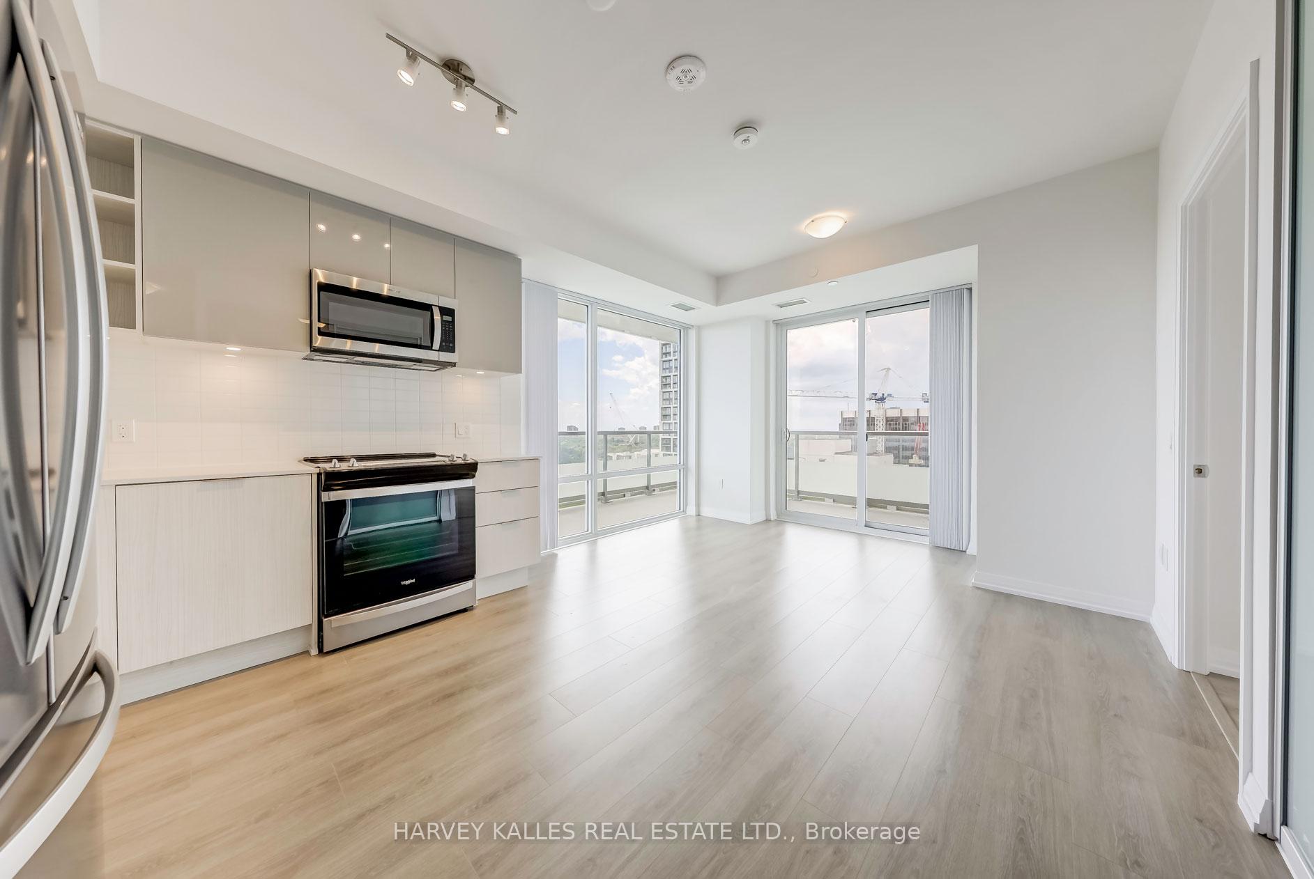 Photo 3 of Unit 2209, 25 Holly Street, Toronto, Mount Pleasant West — HOMEH