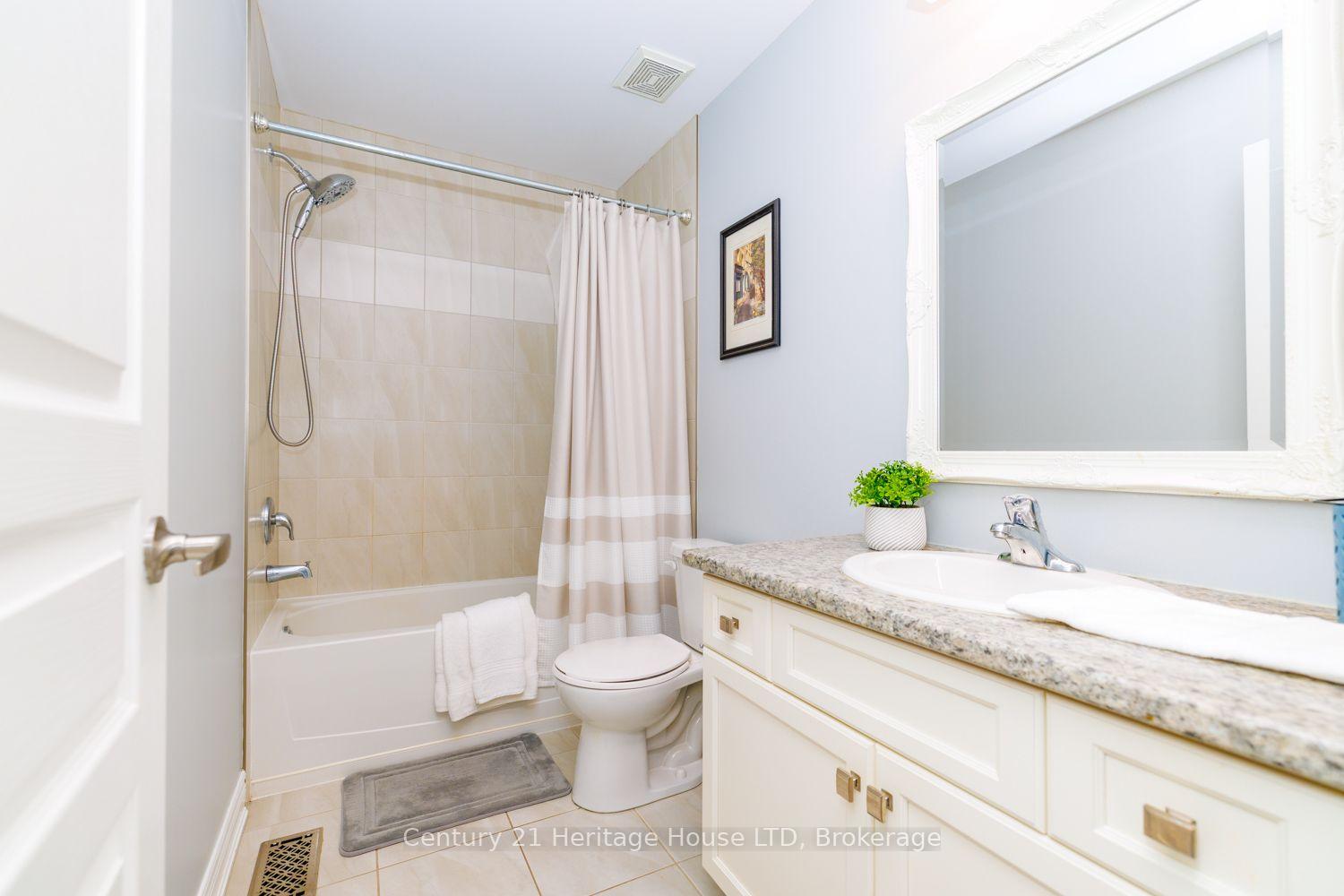 Photo 24 of 7 Kenmar Court, St. Catharines, Secord Woods — HOMEH