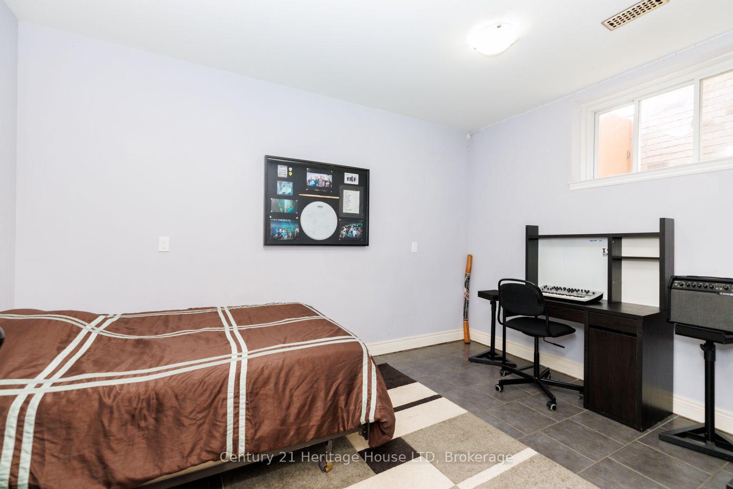 Photo 34 of 7 Kenmar Court, St. Catharines, Secord Woods — HOMEH