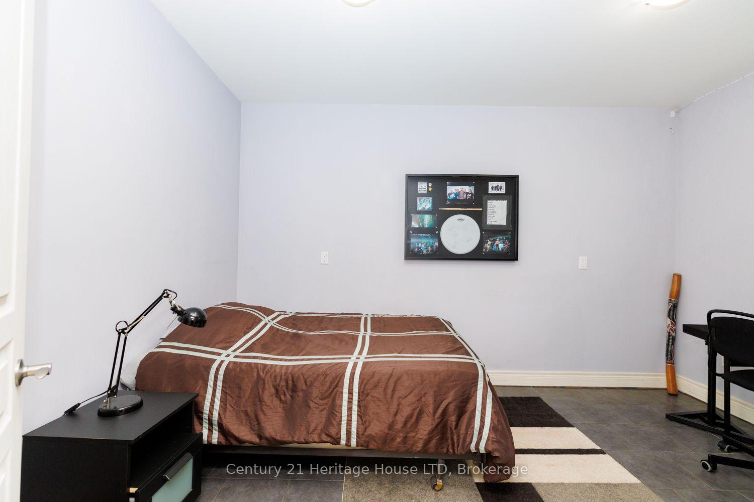 Photo 35 of 7 Kenmar Court, St. Catharines, Secord Woods — HOMEH