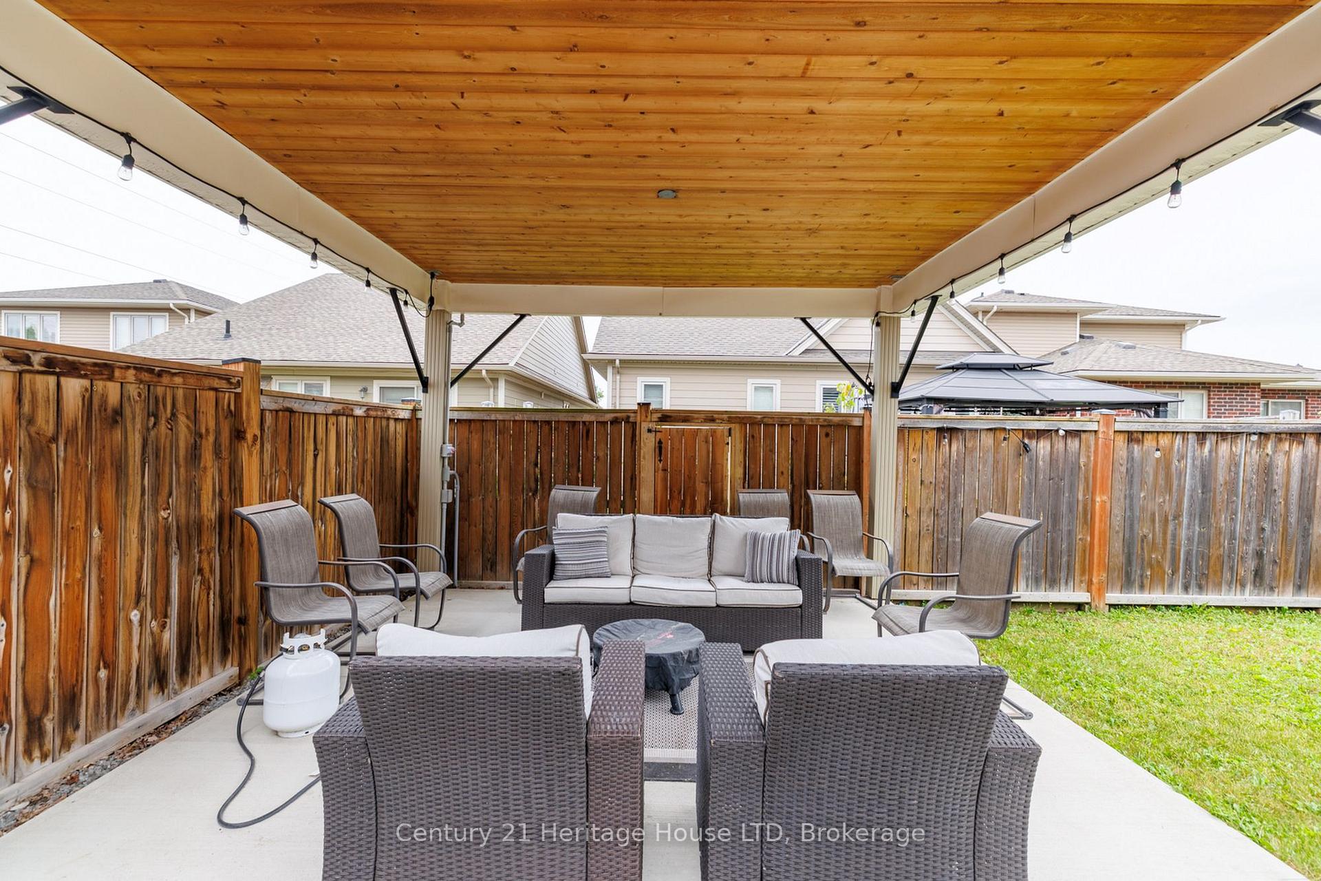 Photo 38 of 7 Kenmar Court, St. Catharines, Secord Woods — HOMEH