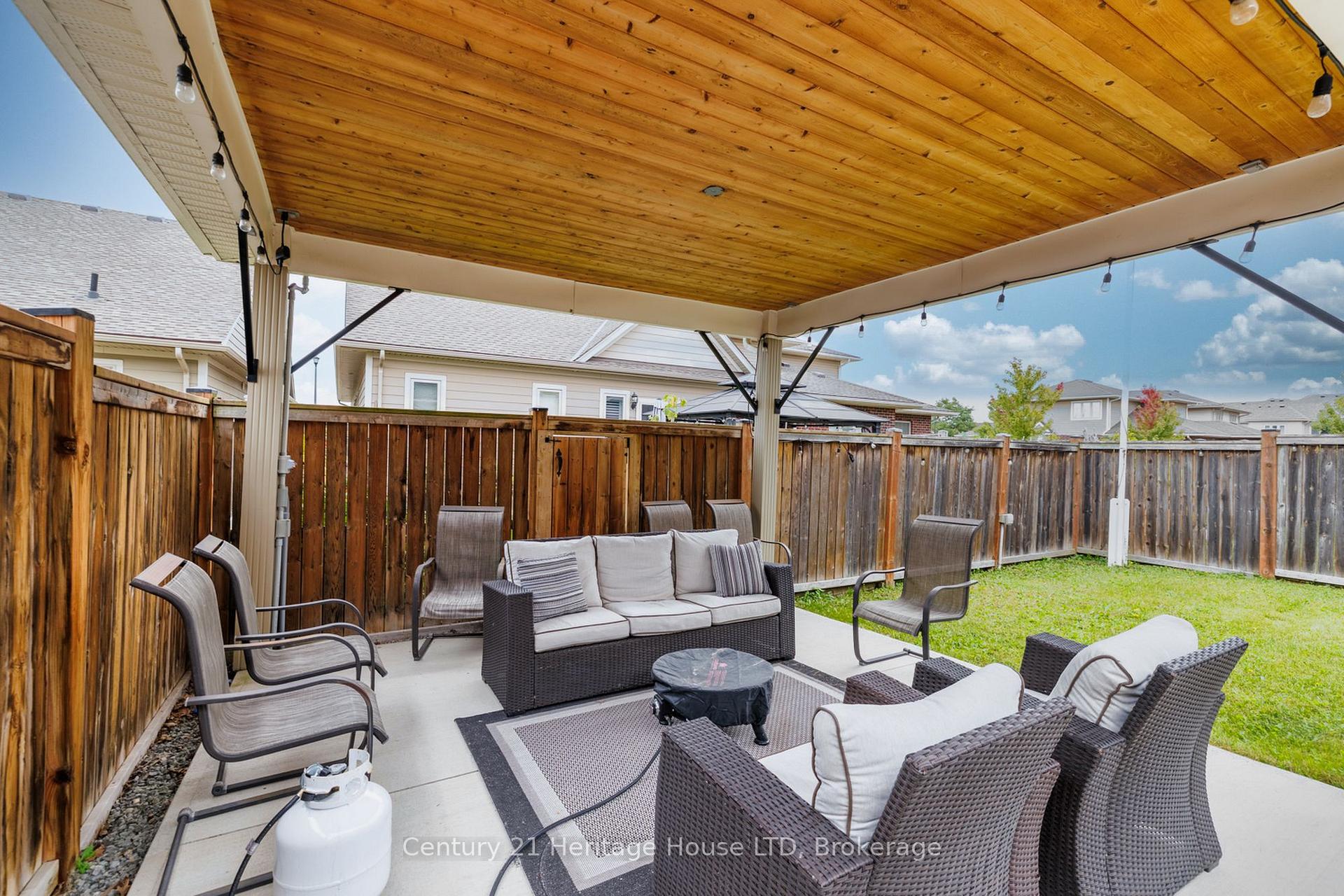 Photo 39 of 7 Kenmar Court, St. Catharines, Secord Woods — HOMEH