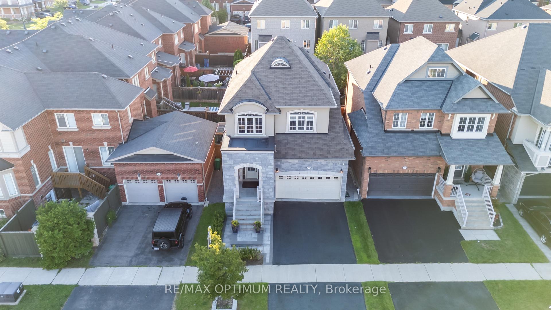 Photo 3 of 40 Attraction Drive, Brampton, Bram West — HOMEH