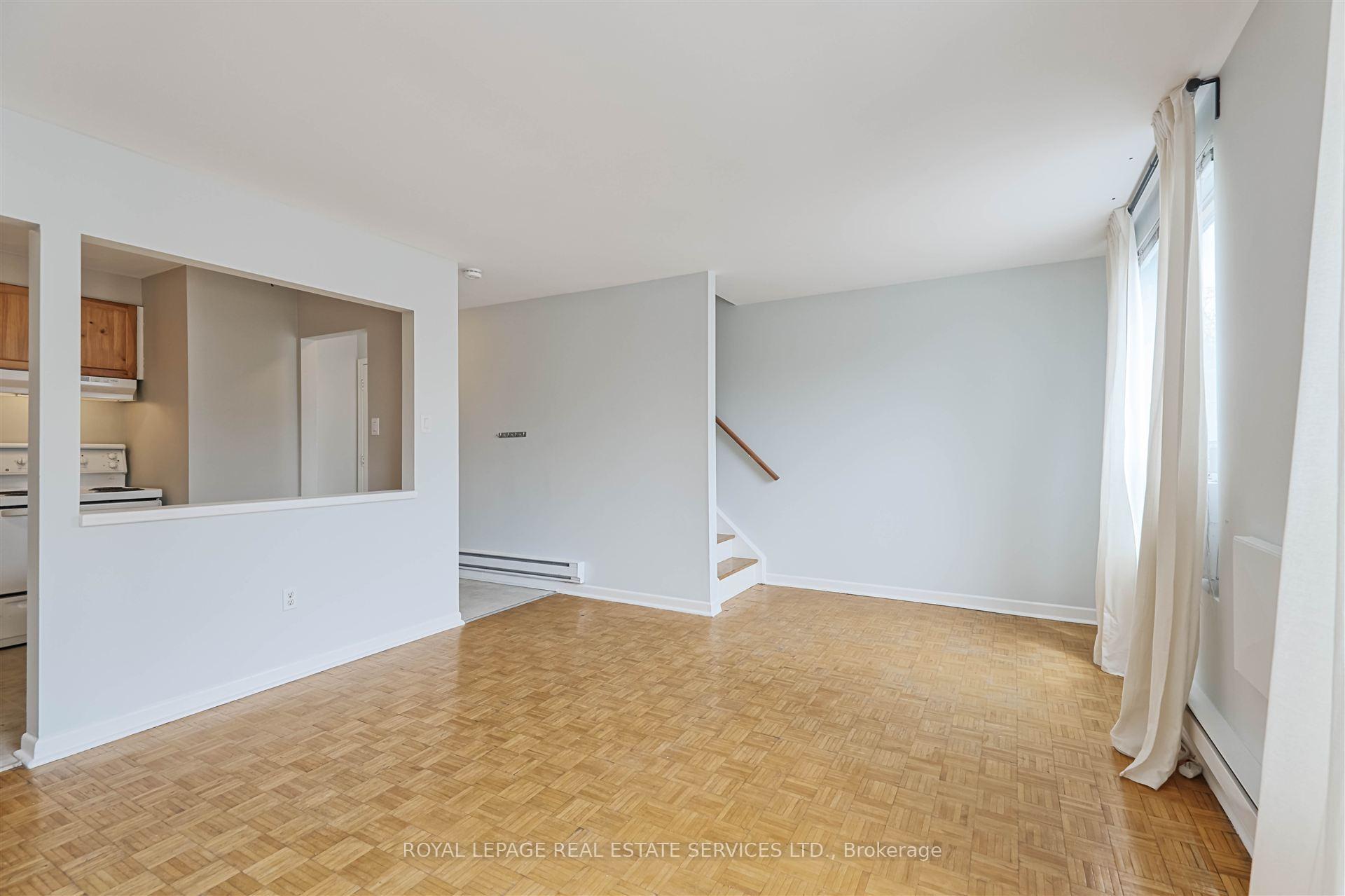 Photo 5 of Unit Back, 2875 Bloor Street, Etobicoke, Stonegate-Queensway — HOMEH