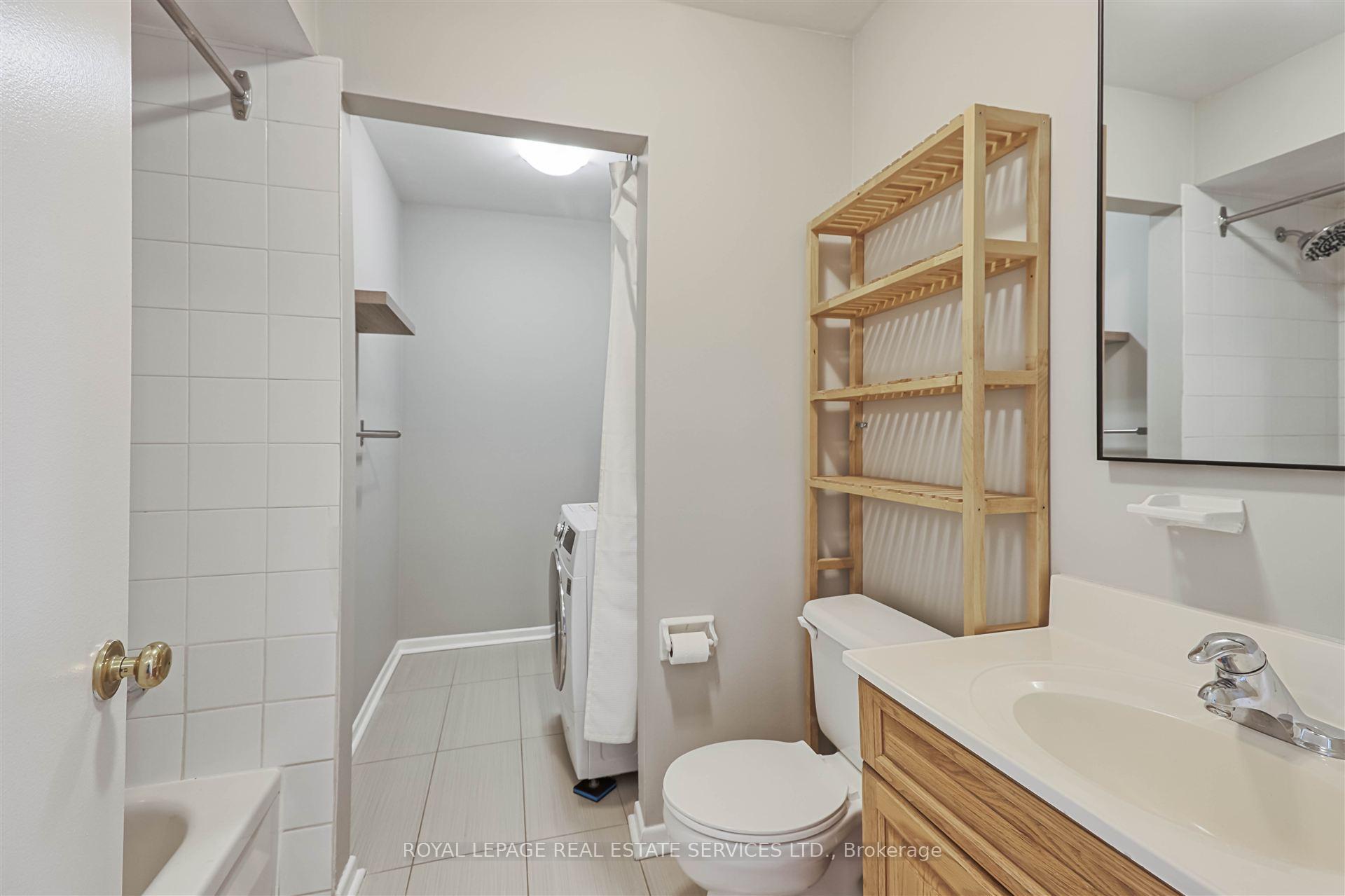 Photo 12 of Unit Back, 2875 Bloor Street, Etobicoke, Stonegate-Queensway — HOMEH