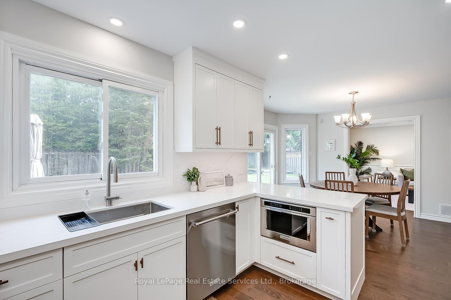 Photo 17 of 1429 Thistledown Road, Oakville, Glen Abbey — HOMEH