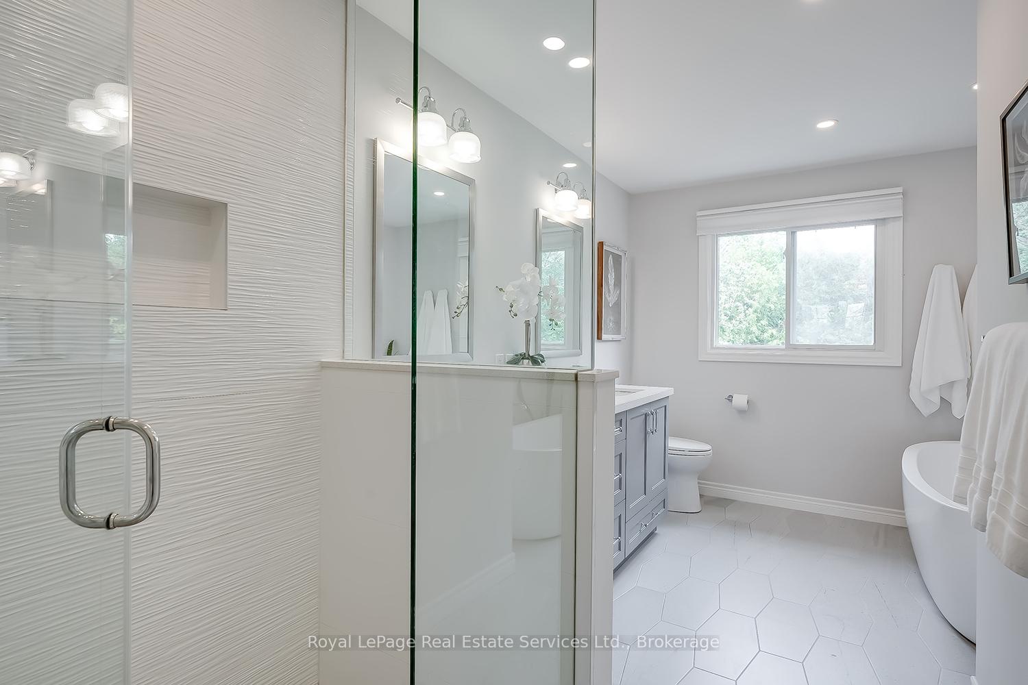 Photo 28 of 1429 Thistledown Road, Oakville, Glen Abbey — HOMEH