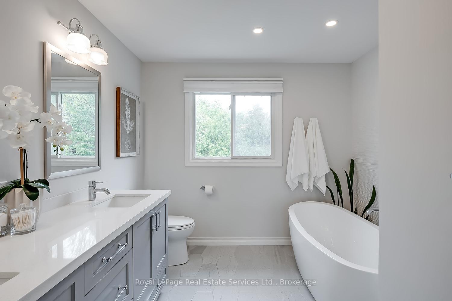 Photo 29 of 1429 Thistledown Road, Oakville, Glen Abbey — HOMEH
