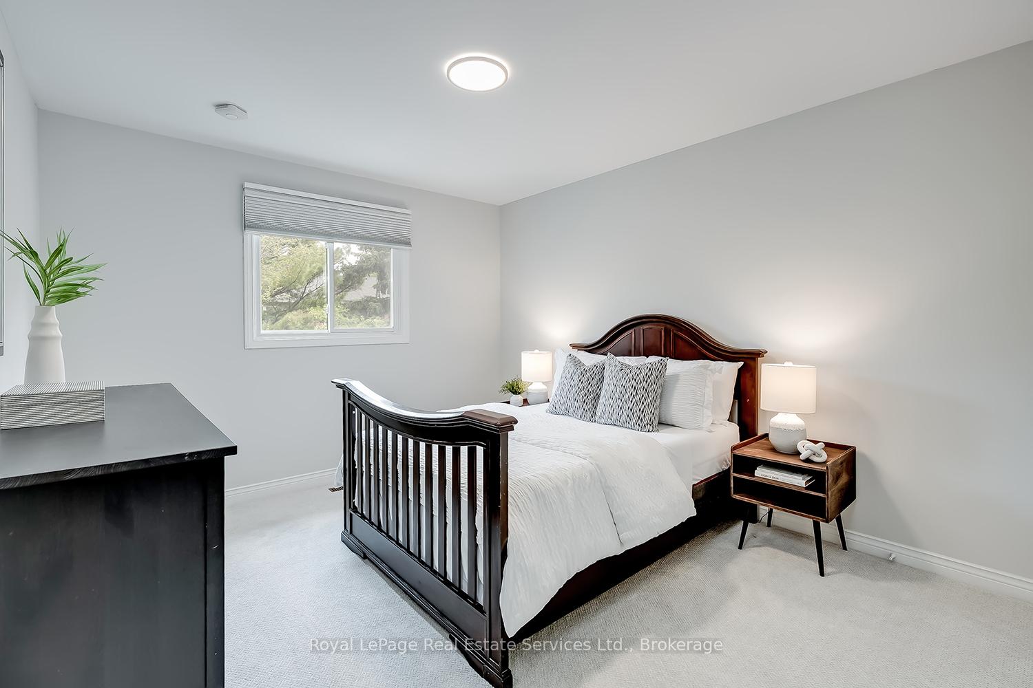 Photo 33 of 1429 Thistledown Road, Oakville, Glen Abbey — HOMEH