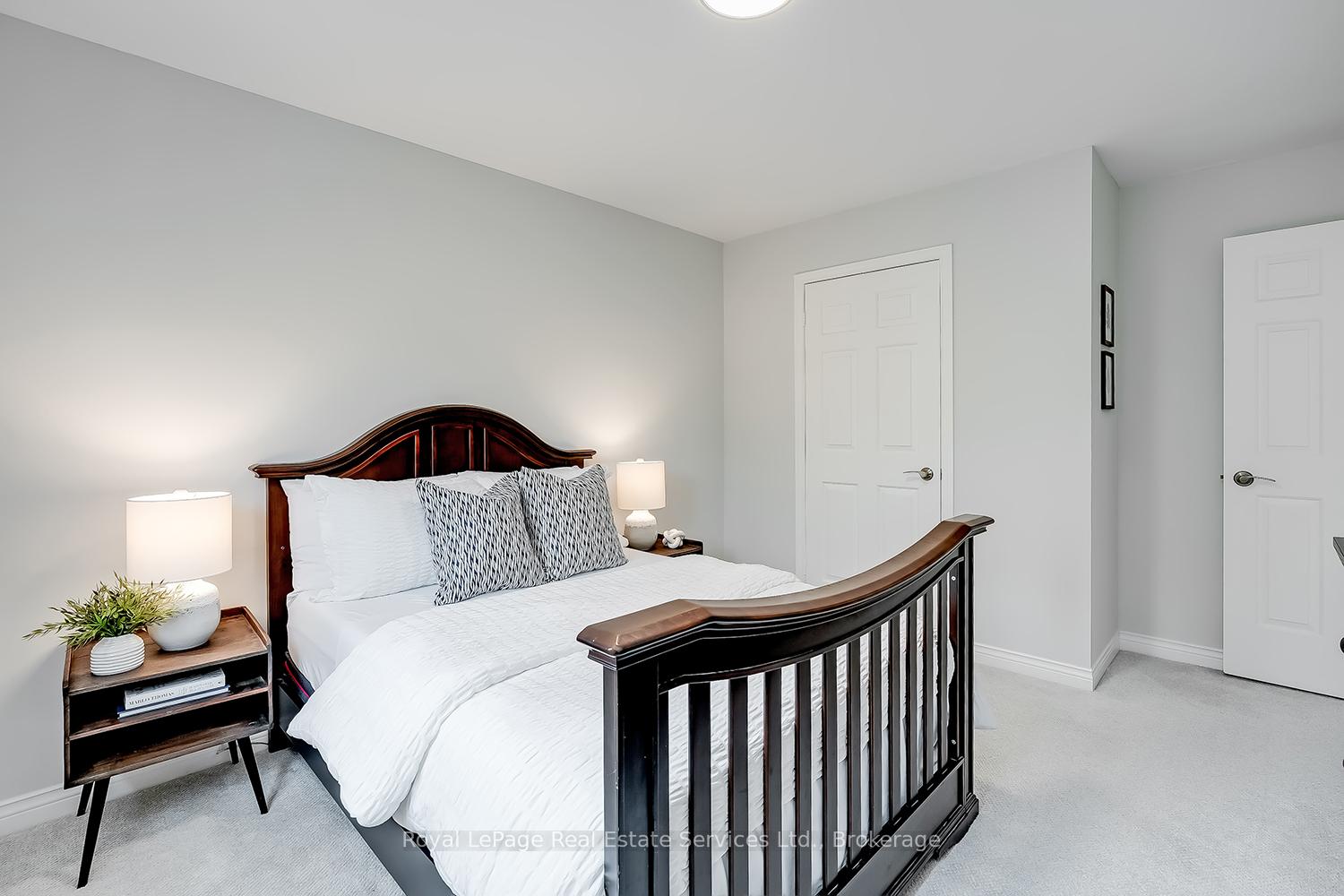 Photo 34 of 1429 Thistledown Road, Oakville, Glen Abbey — HOMEH