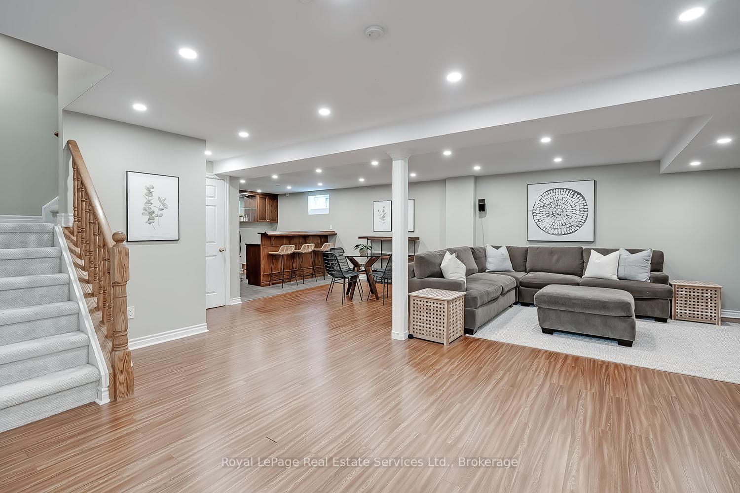 Photo 37 of 1429 Thistledown Road, Oakville, Glen Abbey — HOMEH