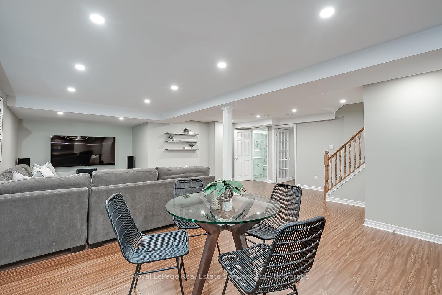 Photo 39 of 1429 Thistledown Road, Oakville, Glen Abbey — HOMEH