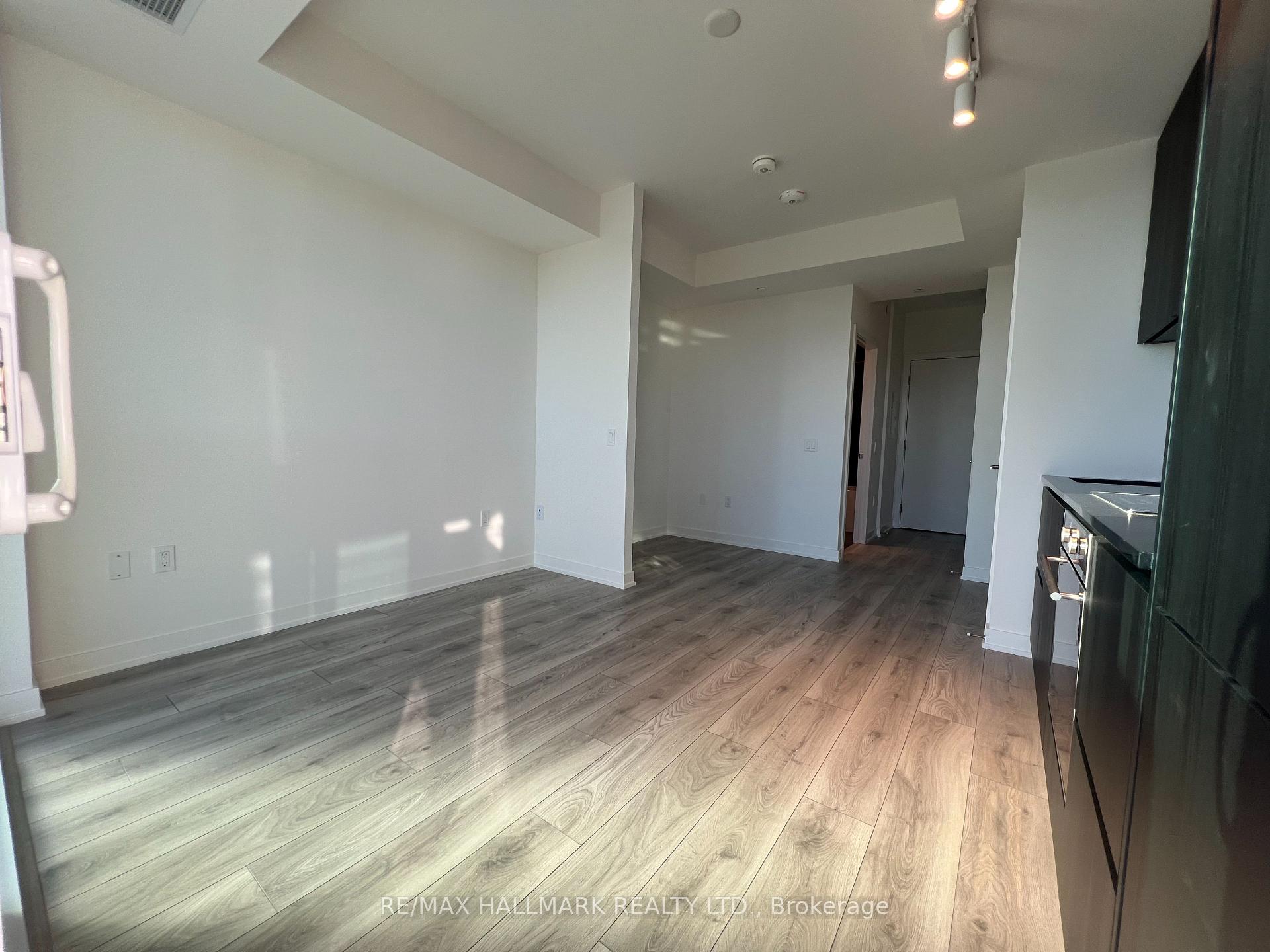 Photo 8 of Unit 1303, 120 Broadway Avenue, Toronto, Mount Pleasant West — HOMEH